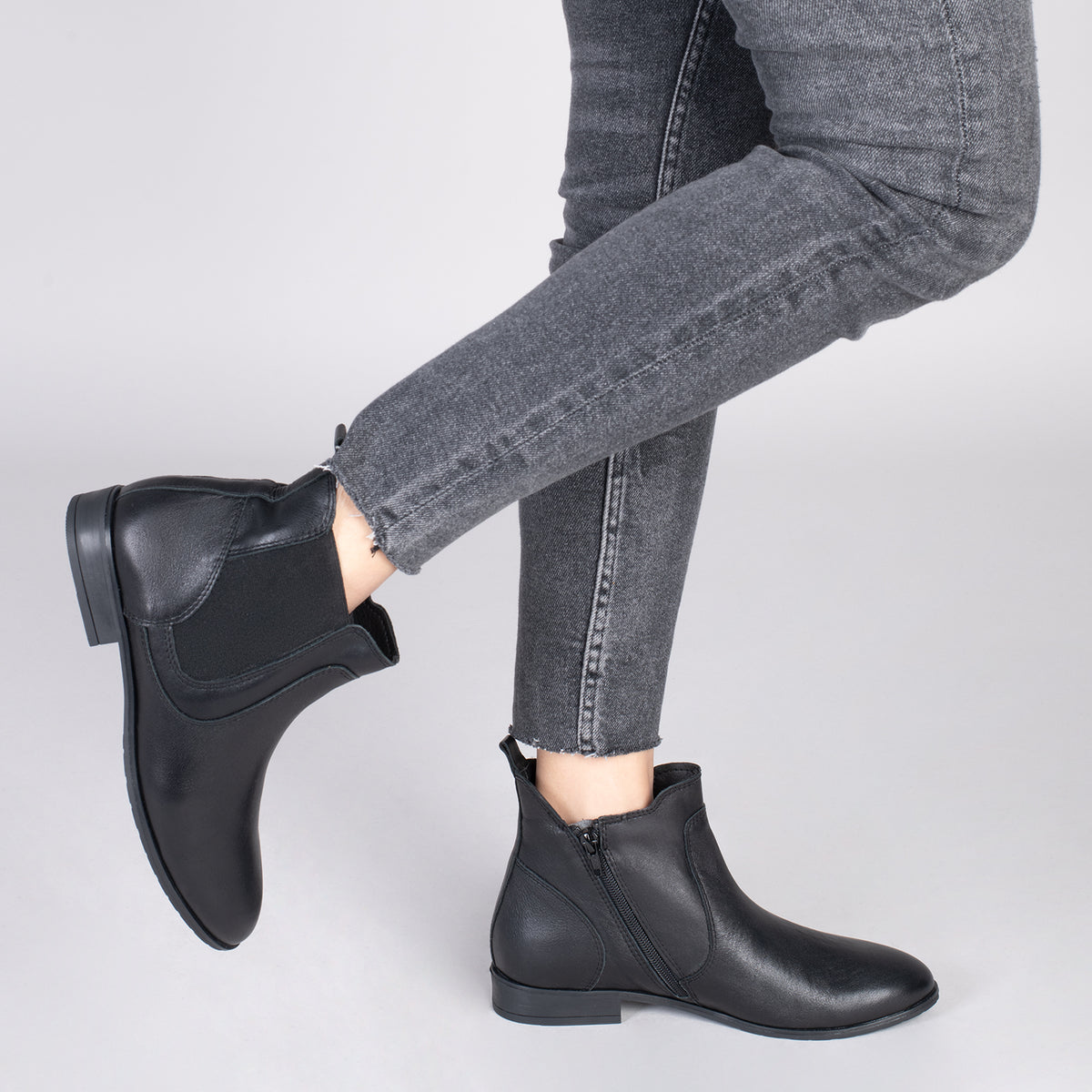 BRIGHTON – Botines planos para mujer NEGRO