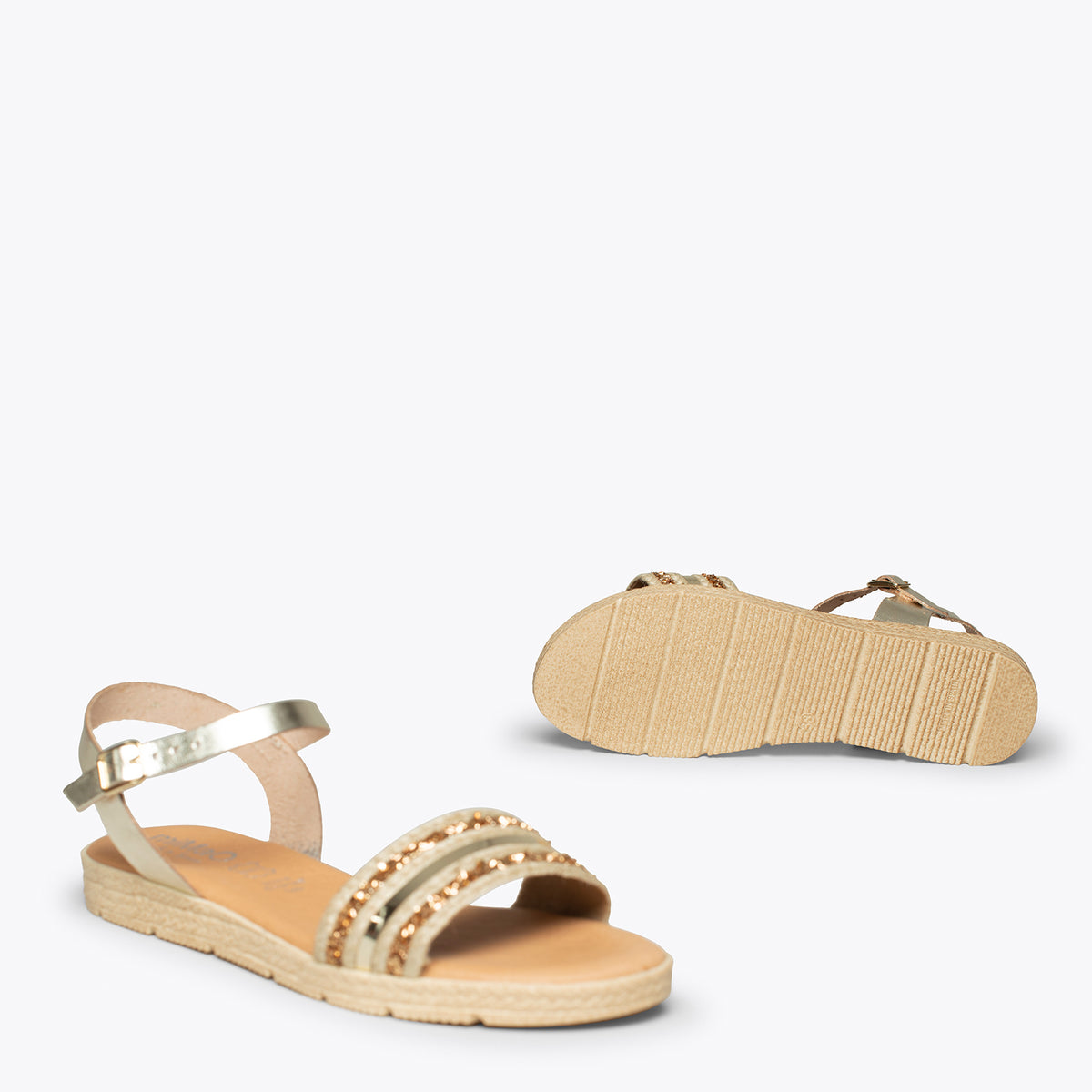 STAR Sandalia DORADA metalizada con pulsera