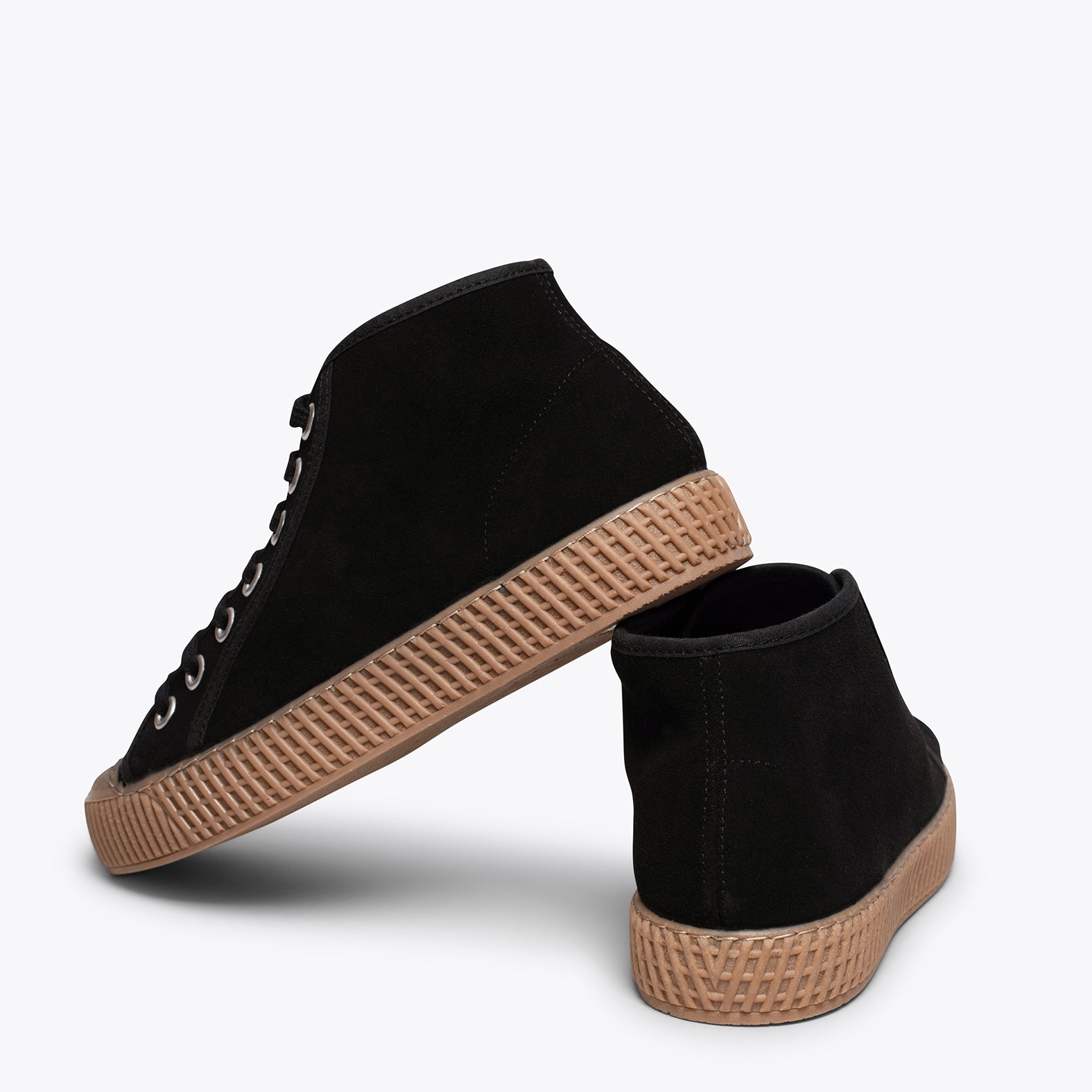 JUMP – BLACK water-repellent suede sneakers