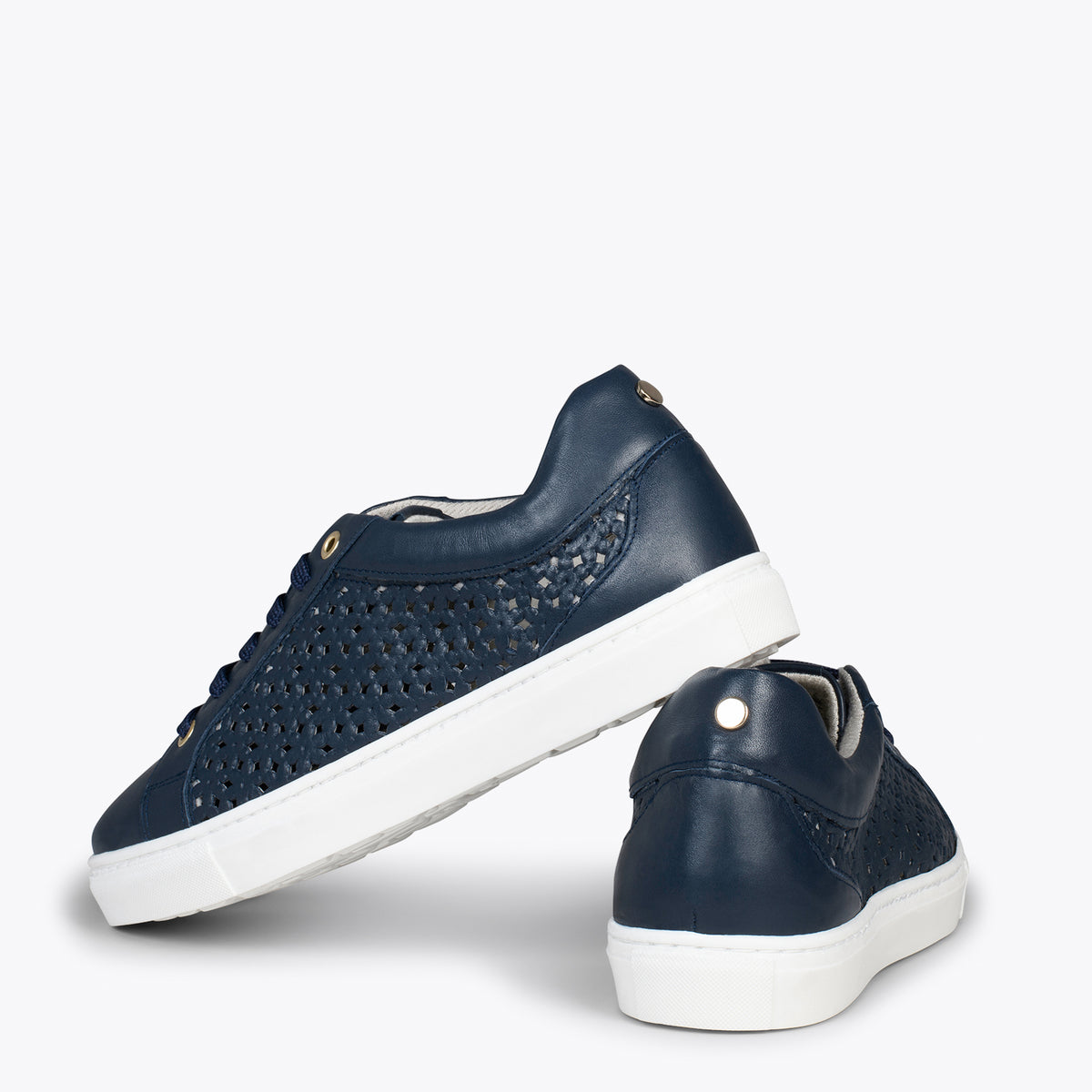 BREATHE – Zapatillas de napa con diseño troquelado MARINO
