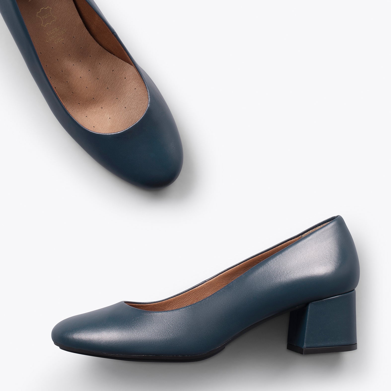 URBAN ROUND SALON – NAVY nappa leather low heels