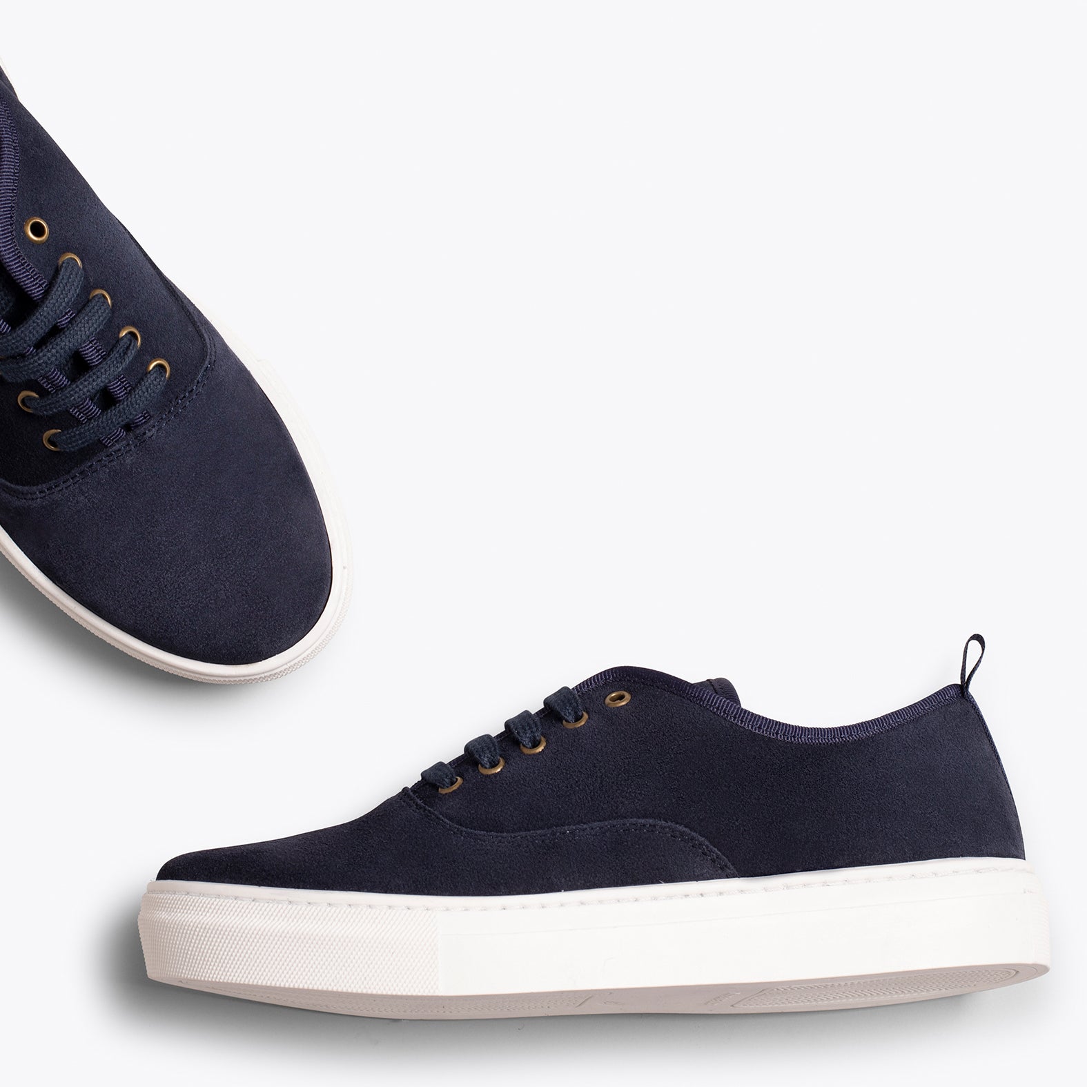 WANDER – NAVY suede sneaker with platform