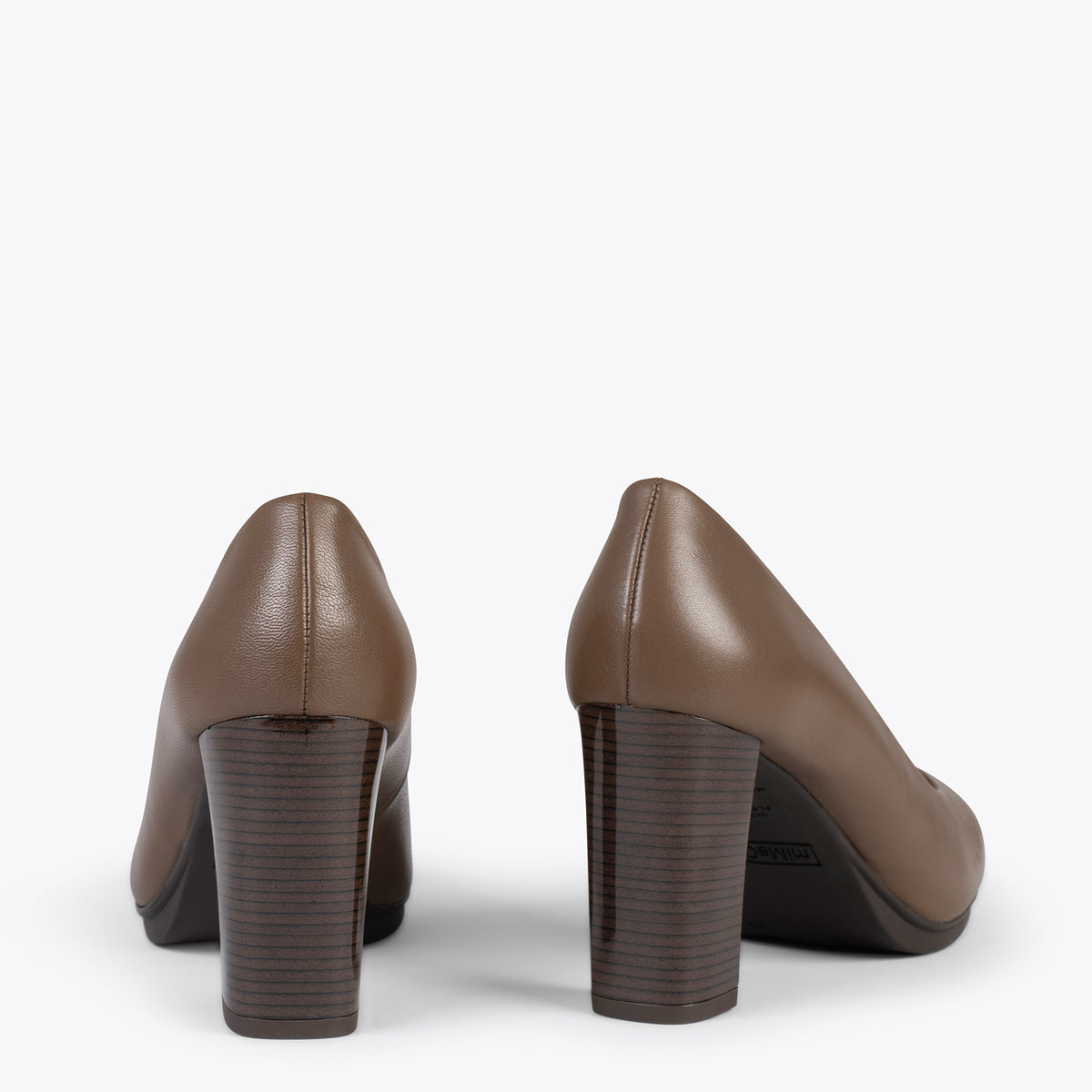 URBAN BRILLO – Zapatos de tacón alto de napa MARRÓN
