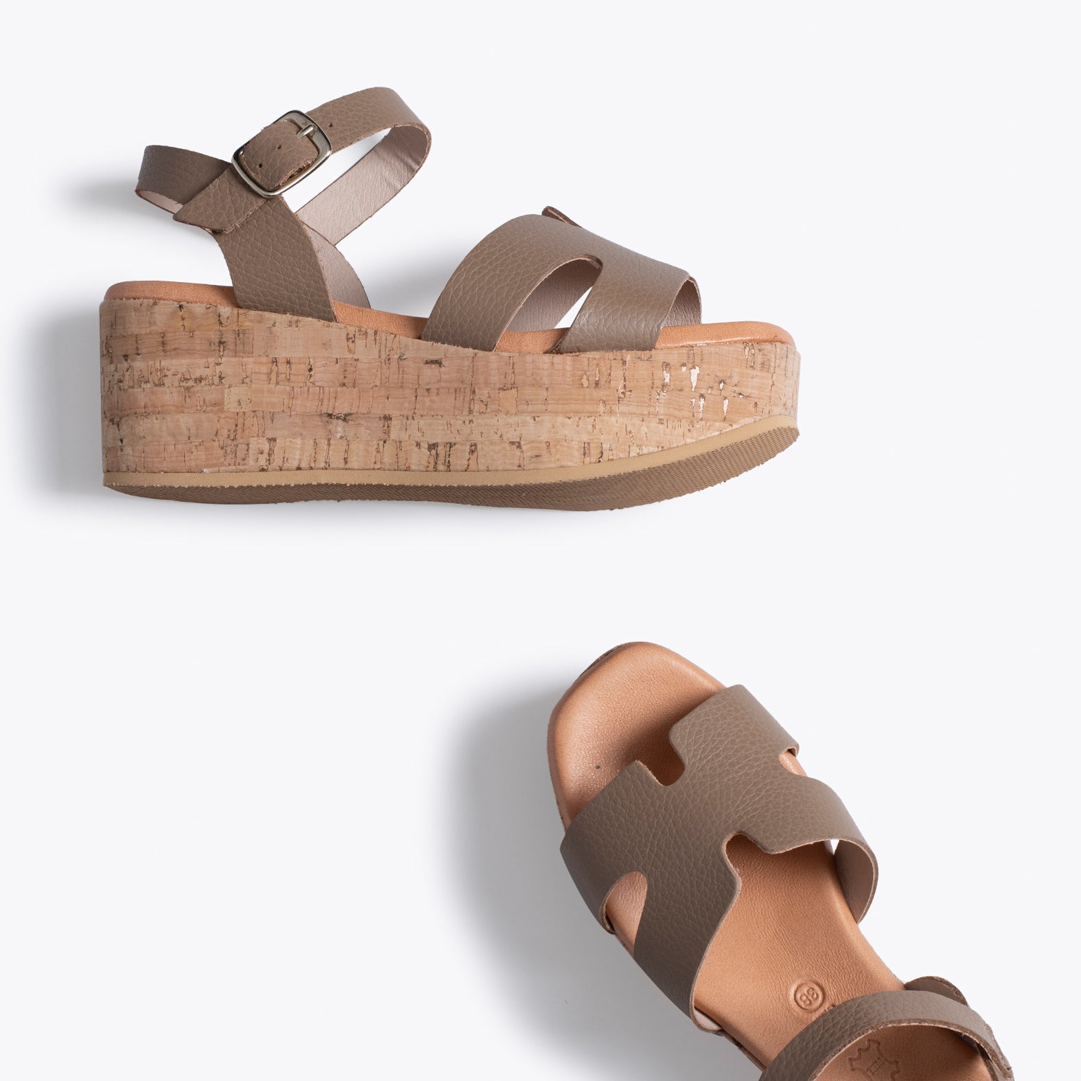 HACHE – Sandalia con cuña de corcho TAUPE - miMaO ®
