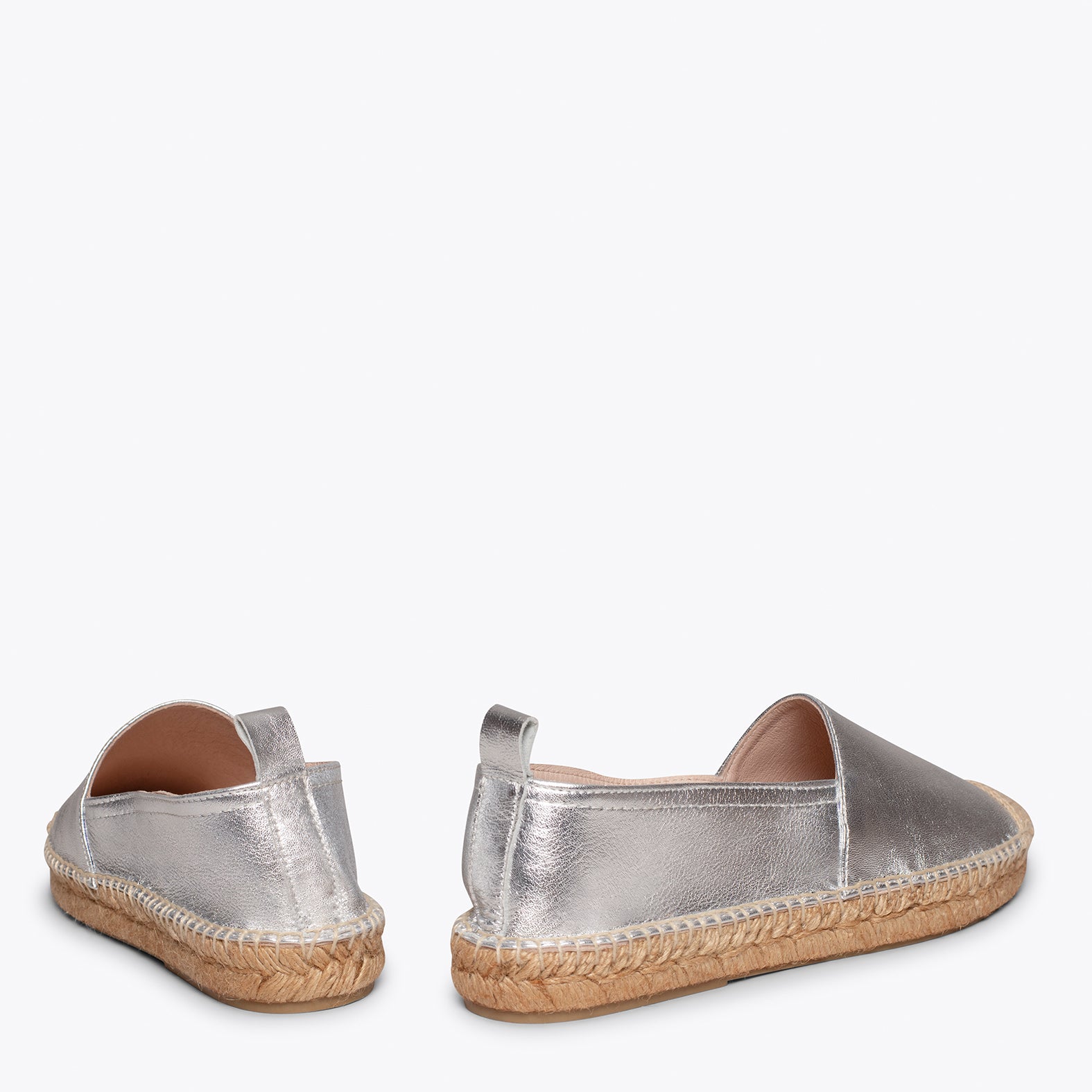 ESPADRILLE – SILVER flat espadrille