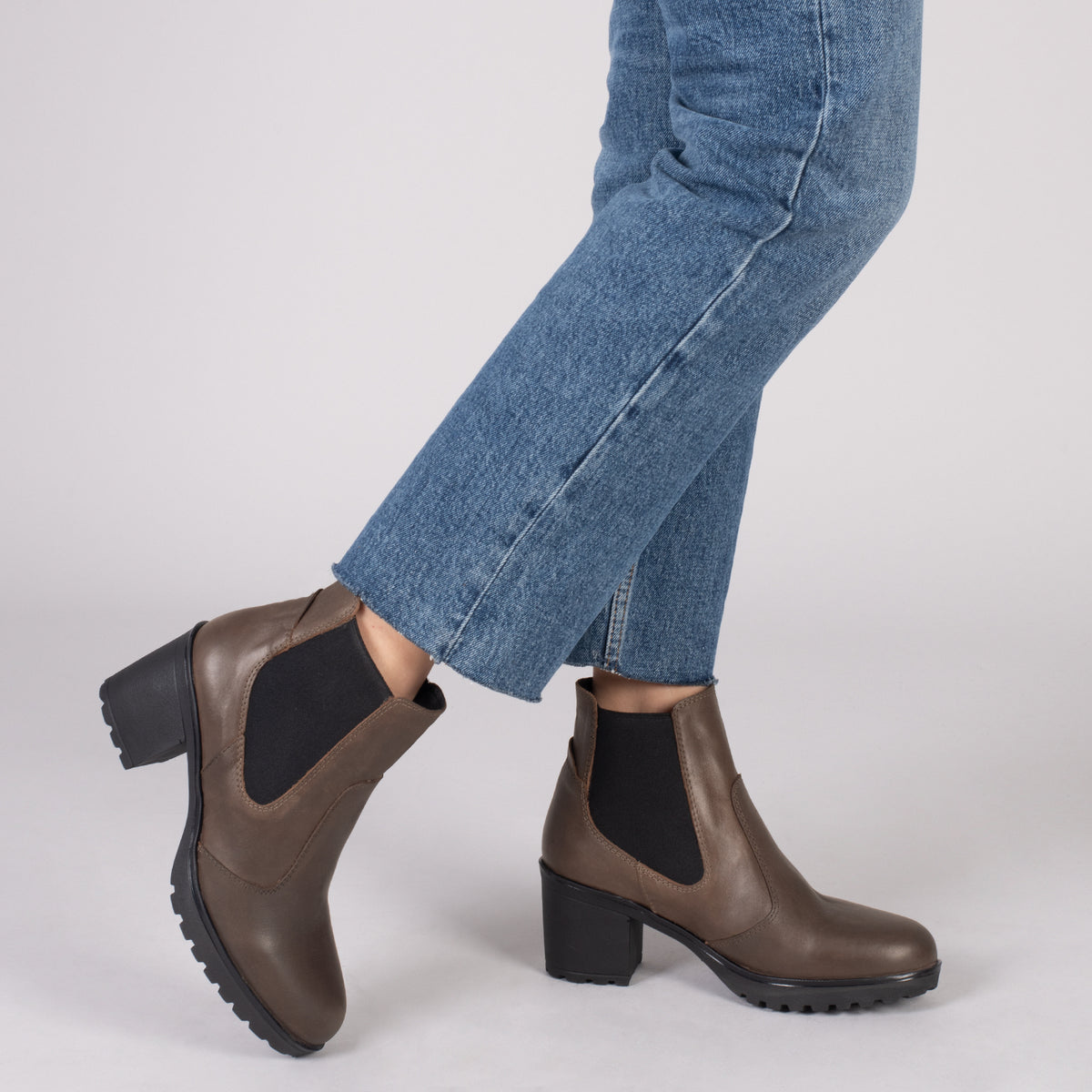 SOHO - Botines Chelsea con tacón LODO