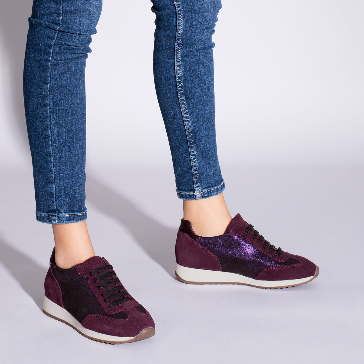 CASUAL - Deportivas MORADAS de piel metalizadas