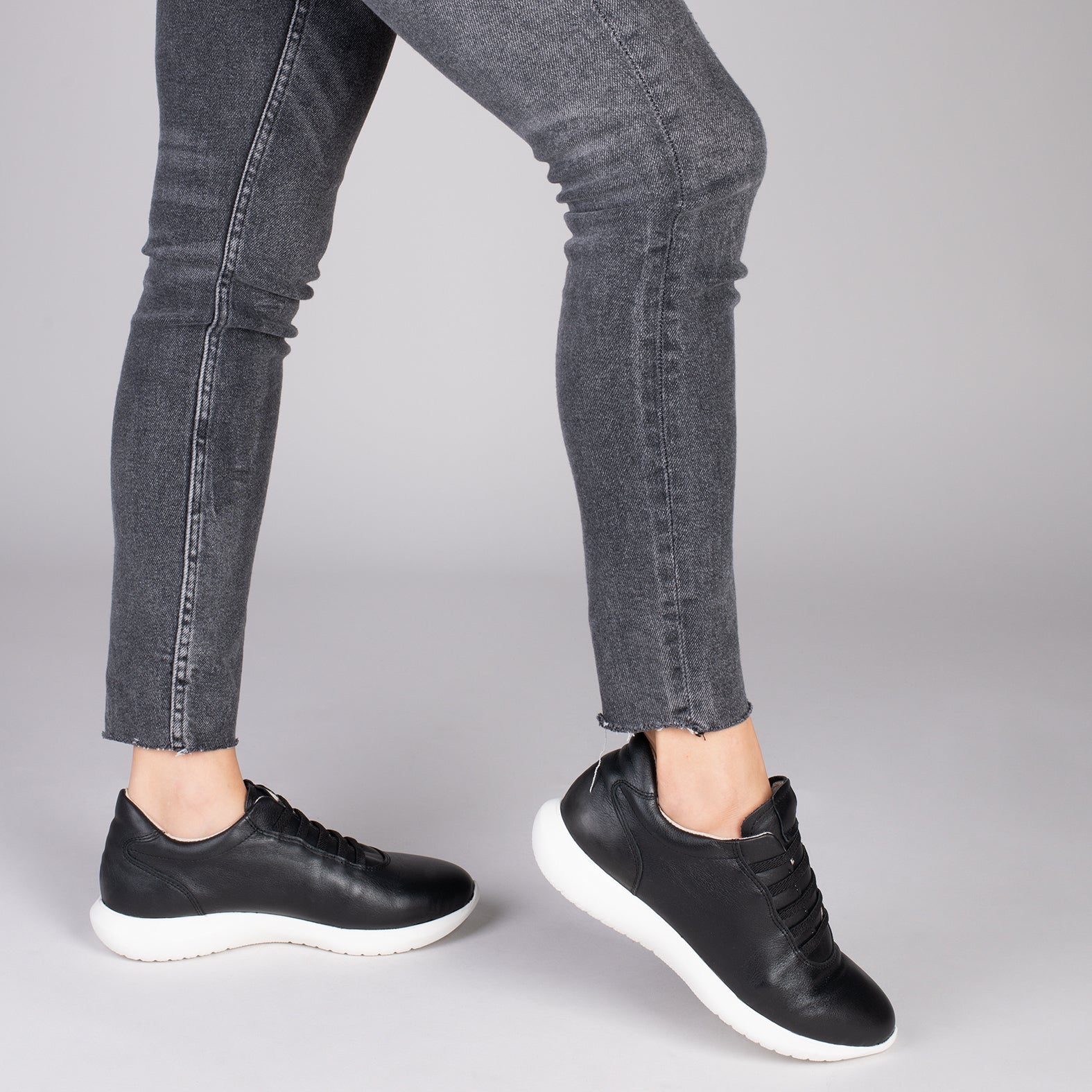 CHICAGO – Zapatillas elásticas sin cordones NEGRO BLANCO - miMaO ®