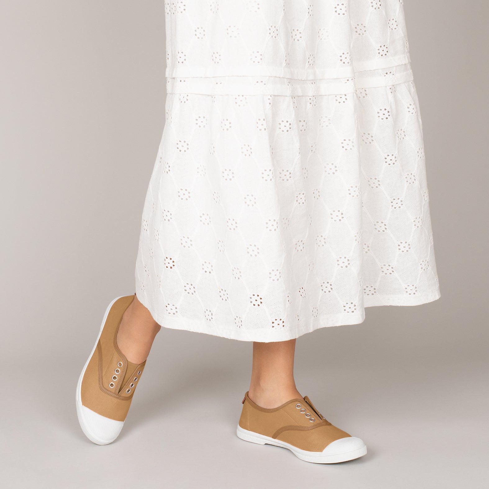 WAY - Zapatillas sin cordones de lona MARRÓN - miMaO ®