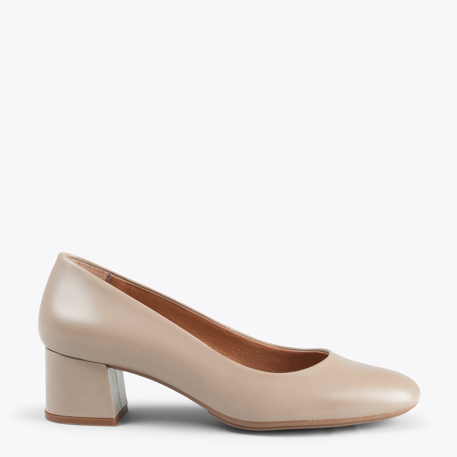 URBAN ROUND SALON – BEIGE nappa leather low heels