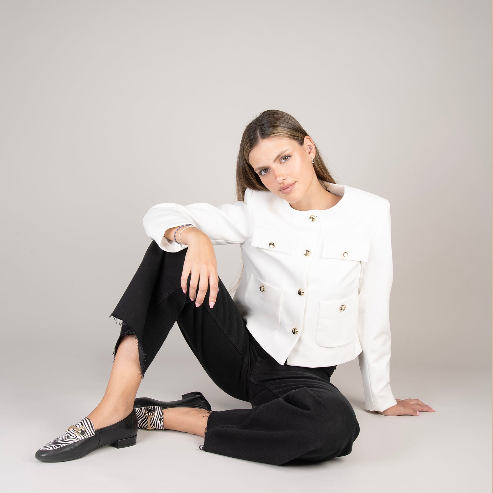 STYLE SAUVAGE - Mocasín tacón bajo CEBRA - miMaO ®