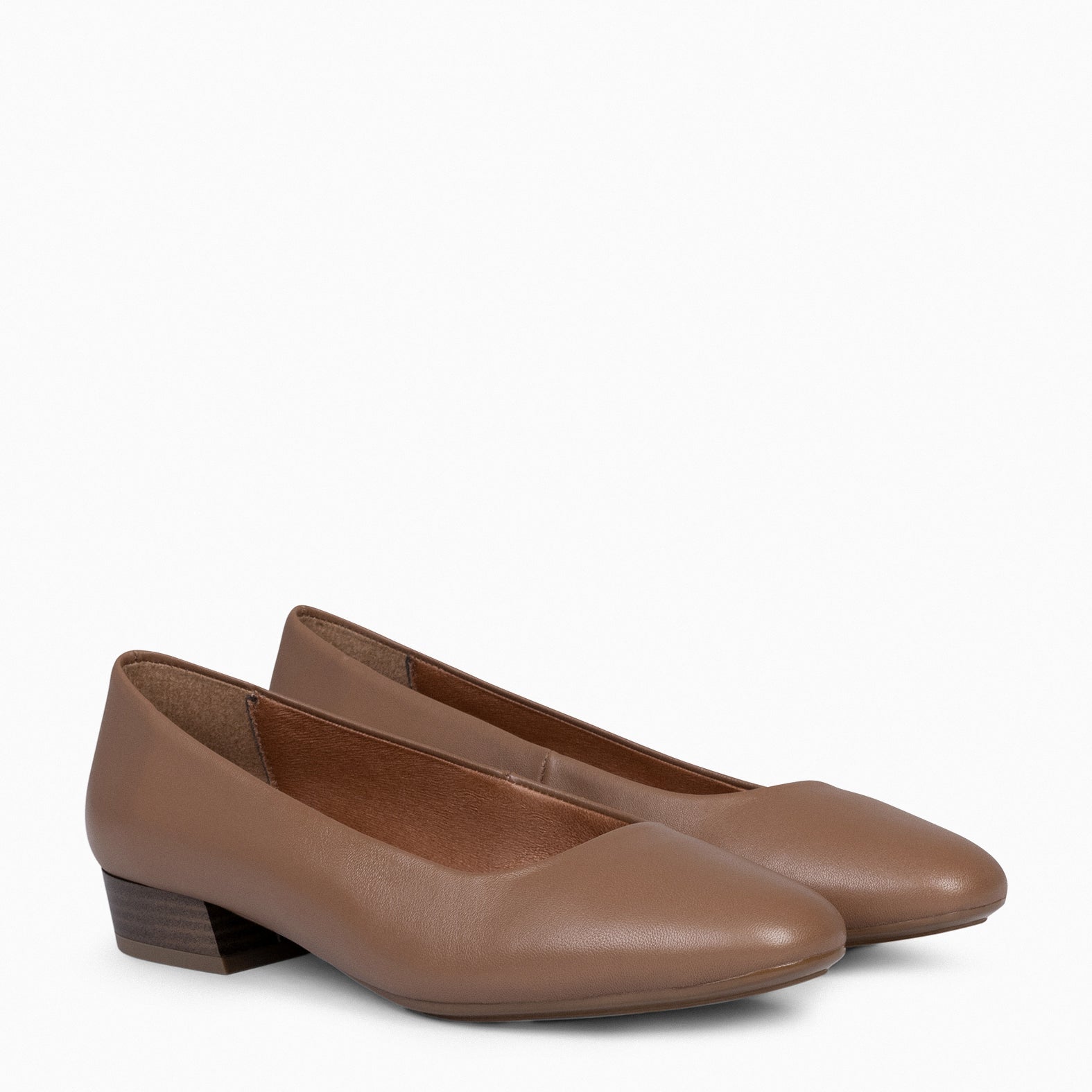 URBAN XS - Zapatos de tacón bajo de napa CAMEL - miMaO ®