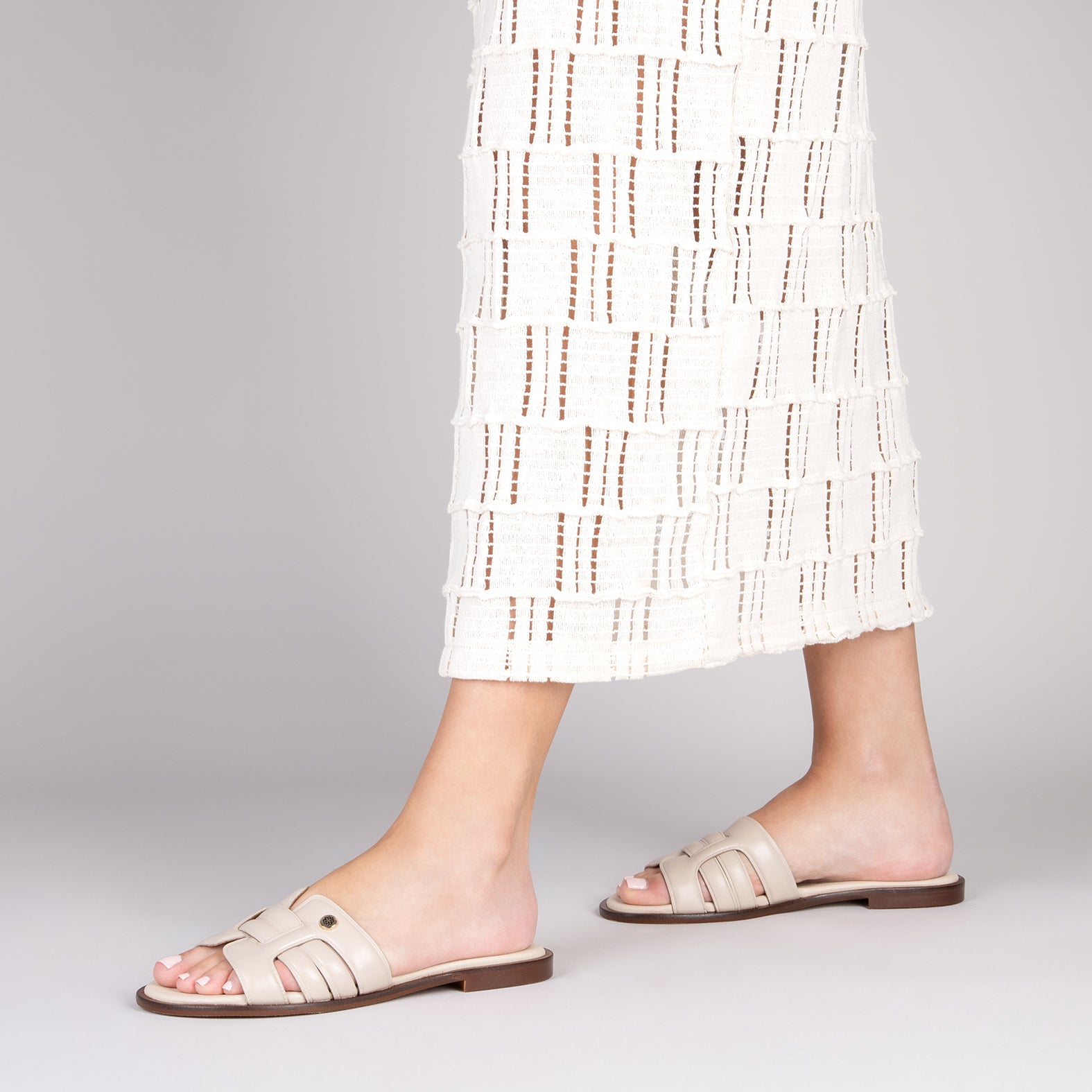MENFIS - Sandalias elegantes de pala BEIGE - miMaO ®