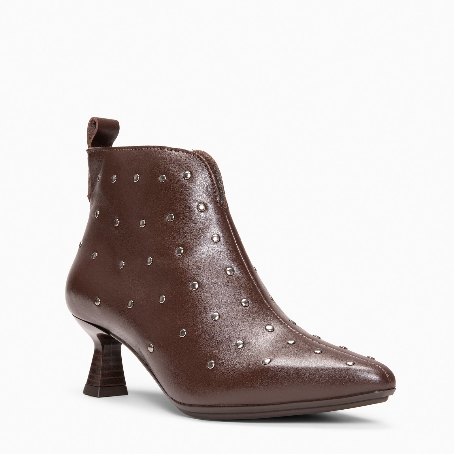 SELMA - Bottines à petit talon kitten et clous en cuir MARRON
