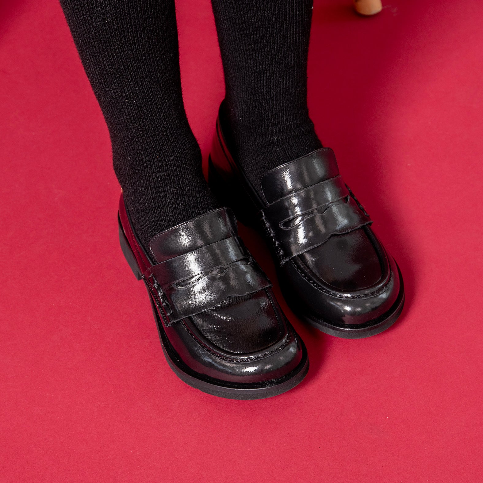 HARVARD - Mocasines planos de piel BURDEOS - miMaO ®