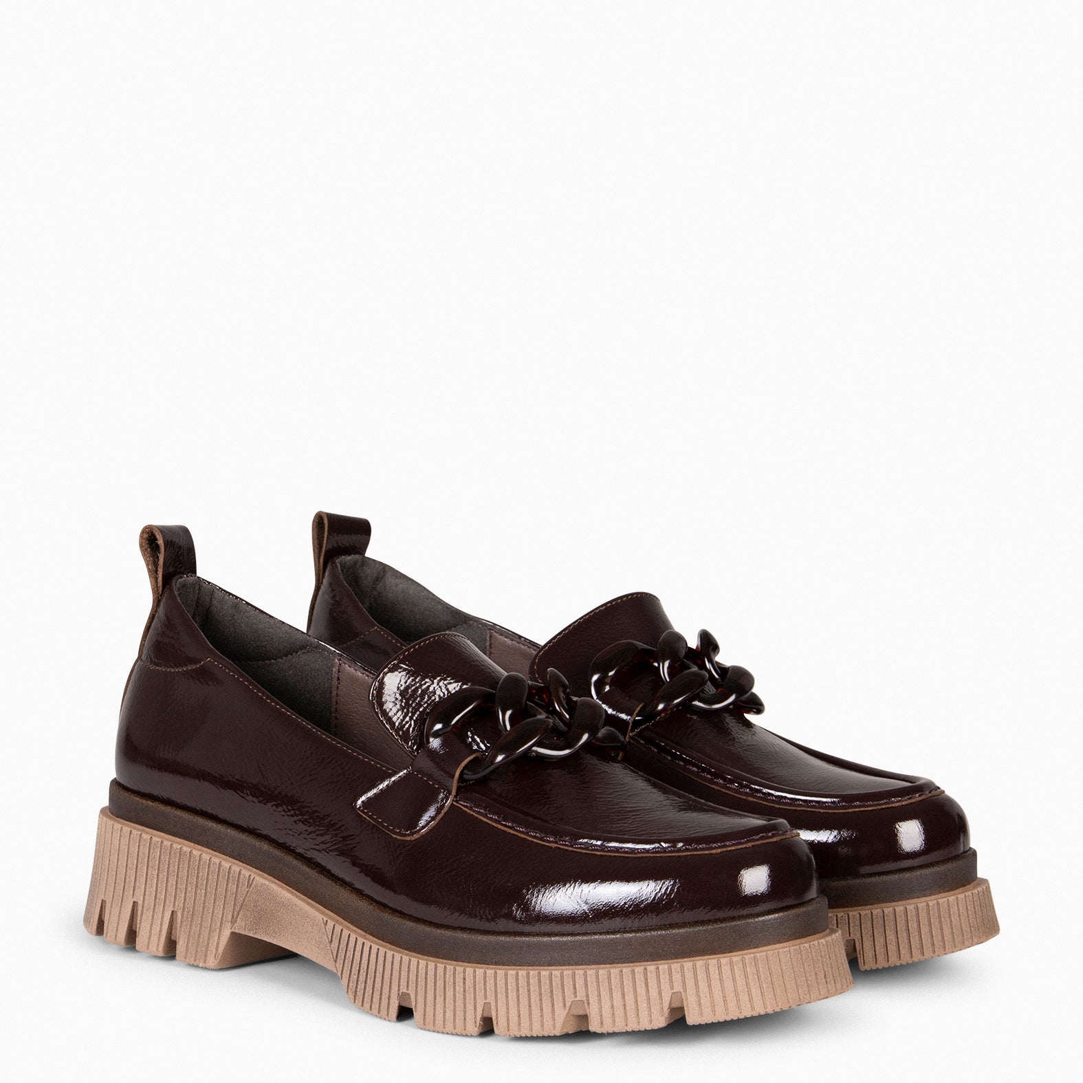 LOLA - Mocasín MARRÓN con suela track - miMaO ®