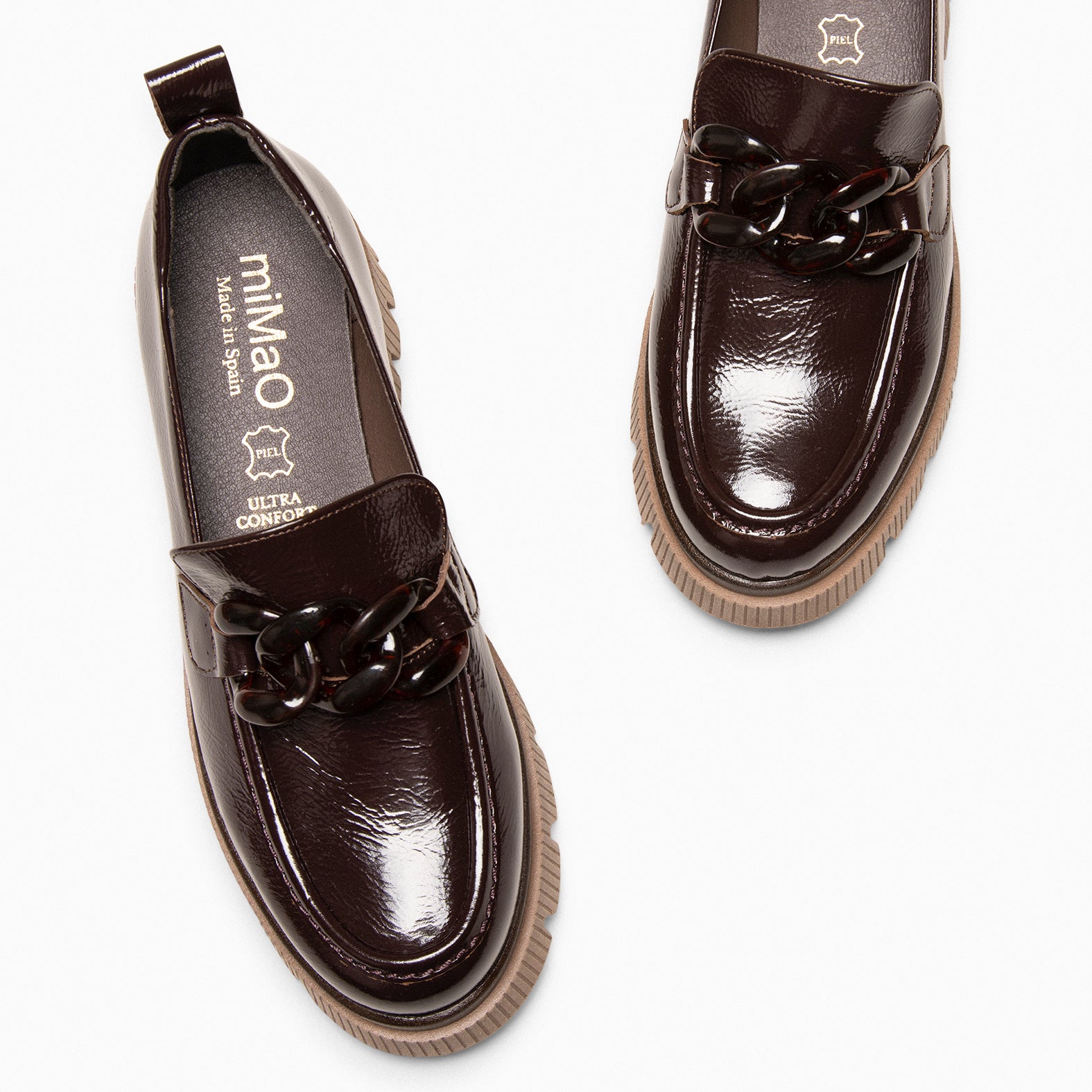 LOLA - Mocasín MARRÓN con suela track - miMaO ®