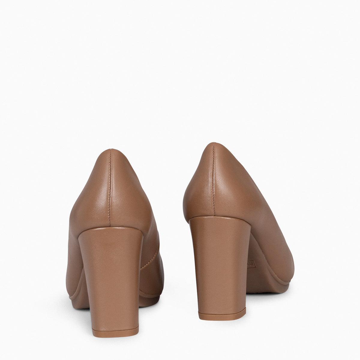 URBAN SALON – Zapatos de tacón alto de napa CAMEL - miMaO ®