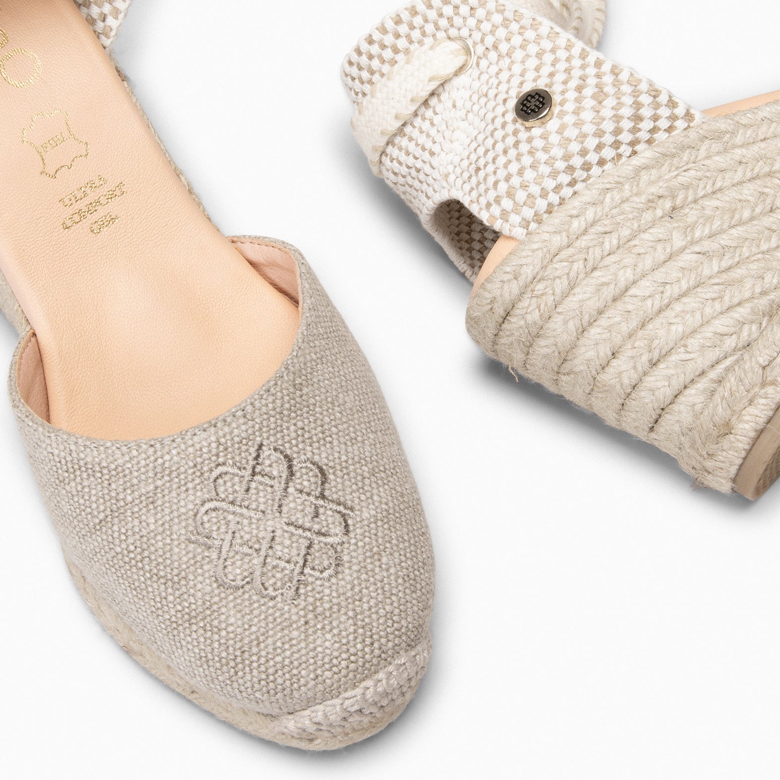 GATA - TAUPE WEDGE ESPADRILLE