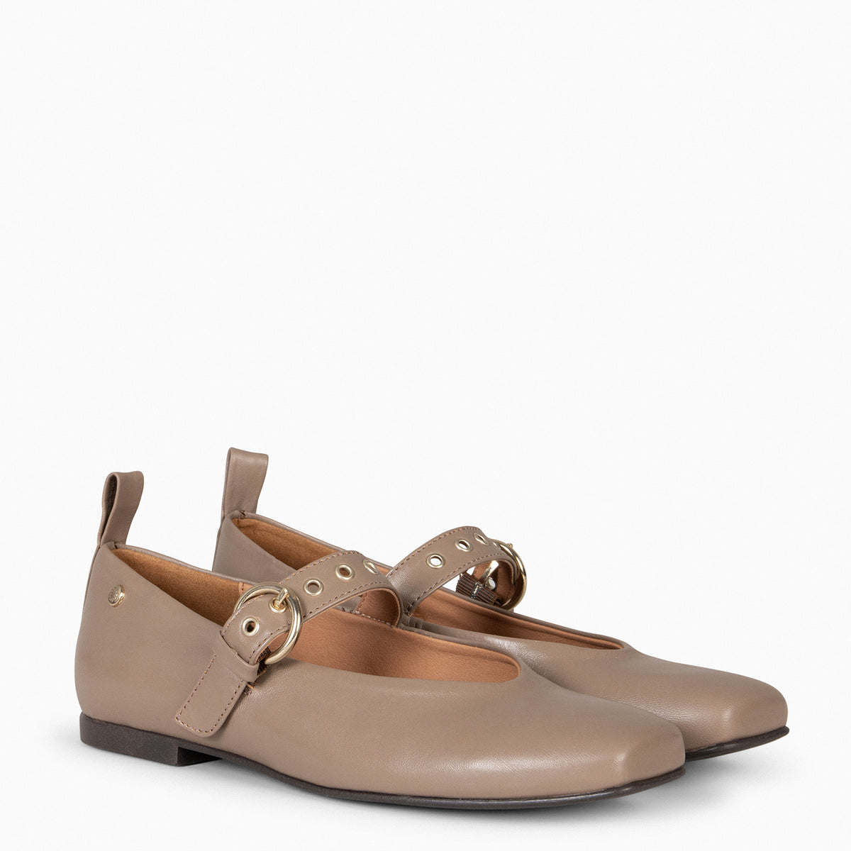 ARUNA – MERCEDITA CON PUNTERA CUADRADA TAUPE - miMaO ®