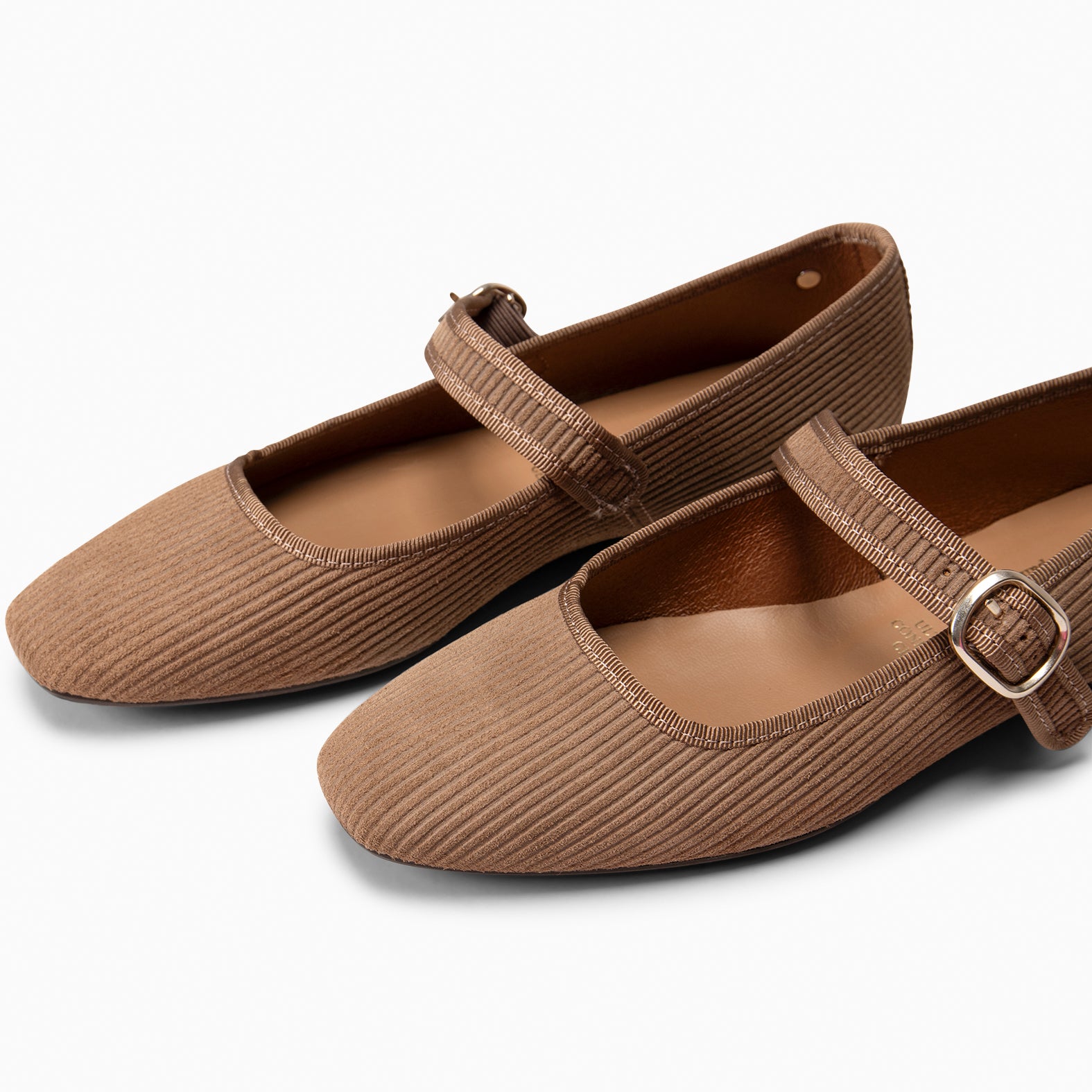 LARA - Merceditas con tira de serraje efecto pana TAUPE - miMaO ®