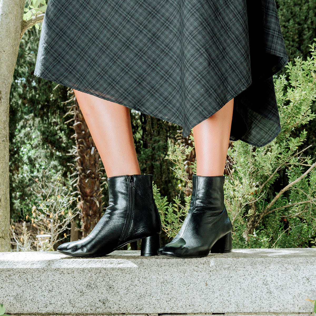 RUBI - Botines de tacón de piel NEGRO