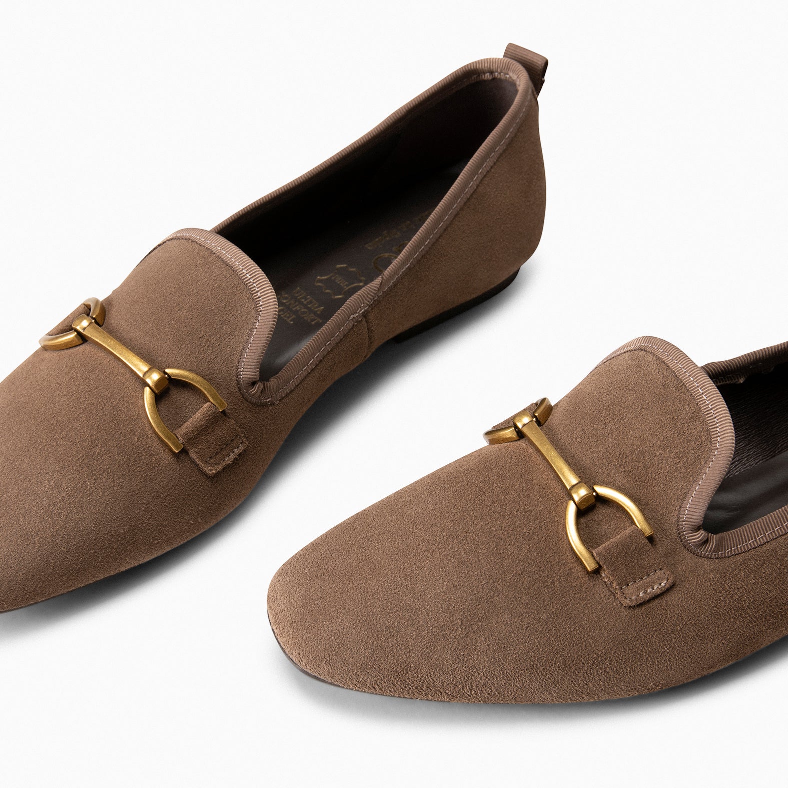 SLIPPER – Mocasines tacón bajo TAUPE - miMaO ®