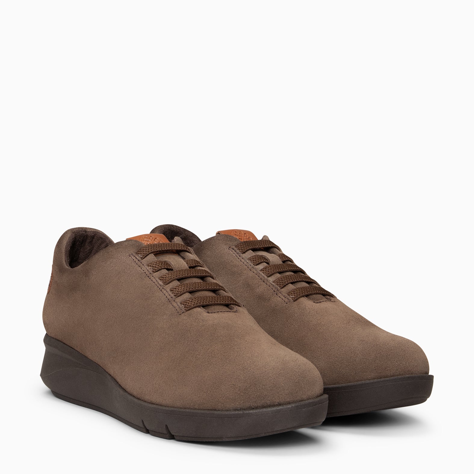 FLY - Deportivos TAUPE con cuña - miMaO ®