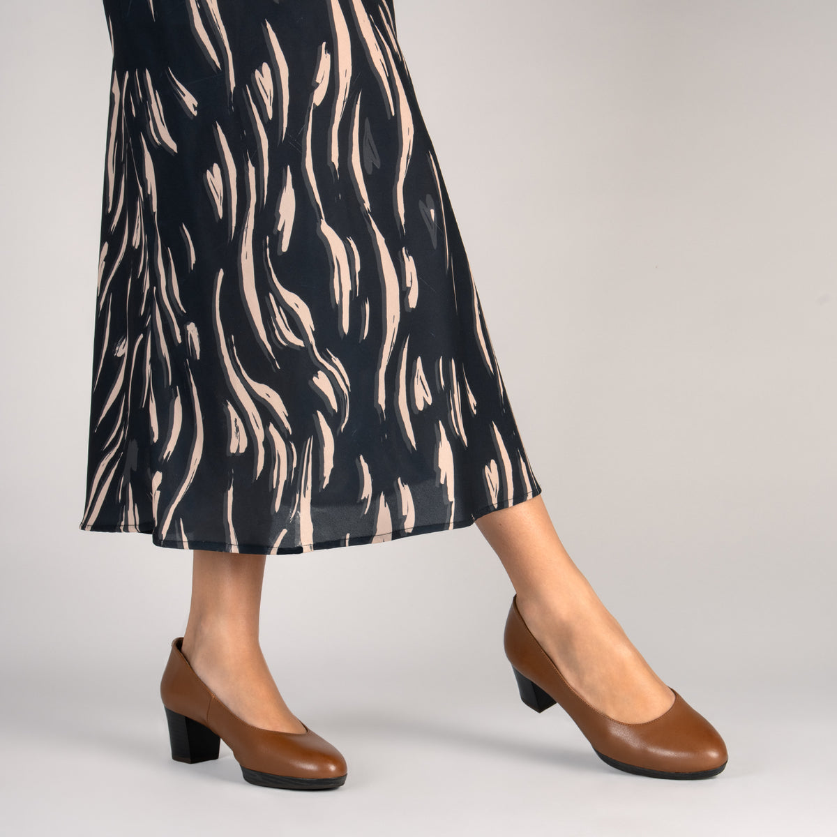 AZAFATA S - Zapatos de tacón bajo con plataforma MARRÓN