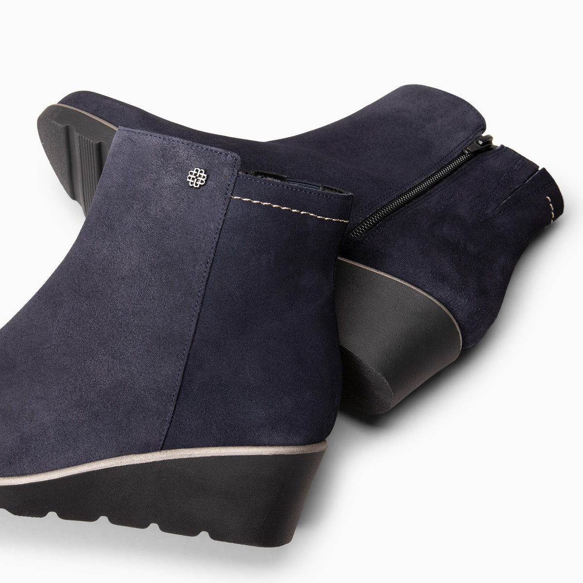 LULEA - NAVY Water-repellent suede wedge ankle boots