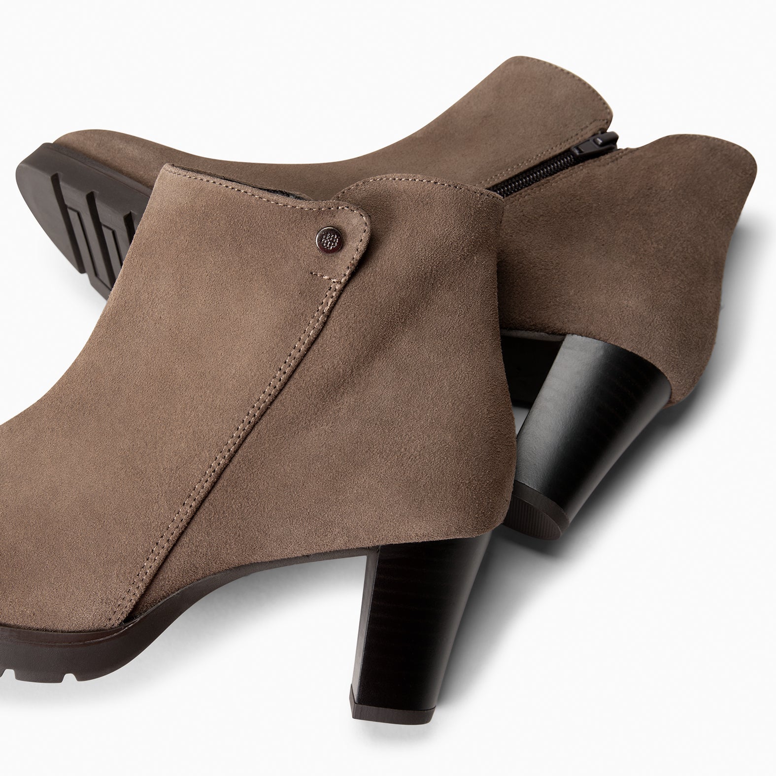 PRAGA - Botines TAUPE con tacón - miMaO ®