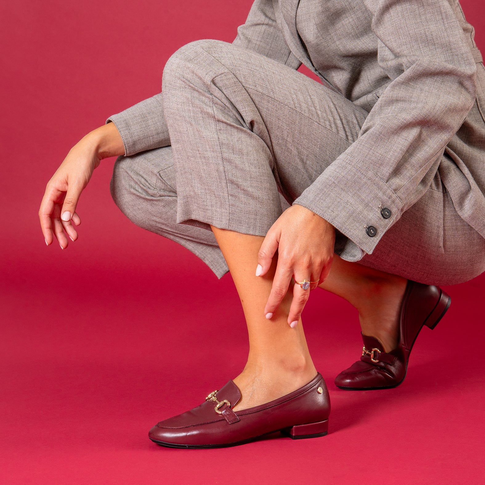 ELOISE - Mocasines planos con adorno BURDEOS - miMaO ®