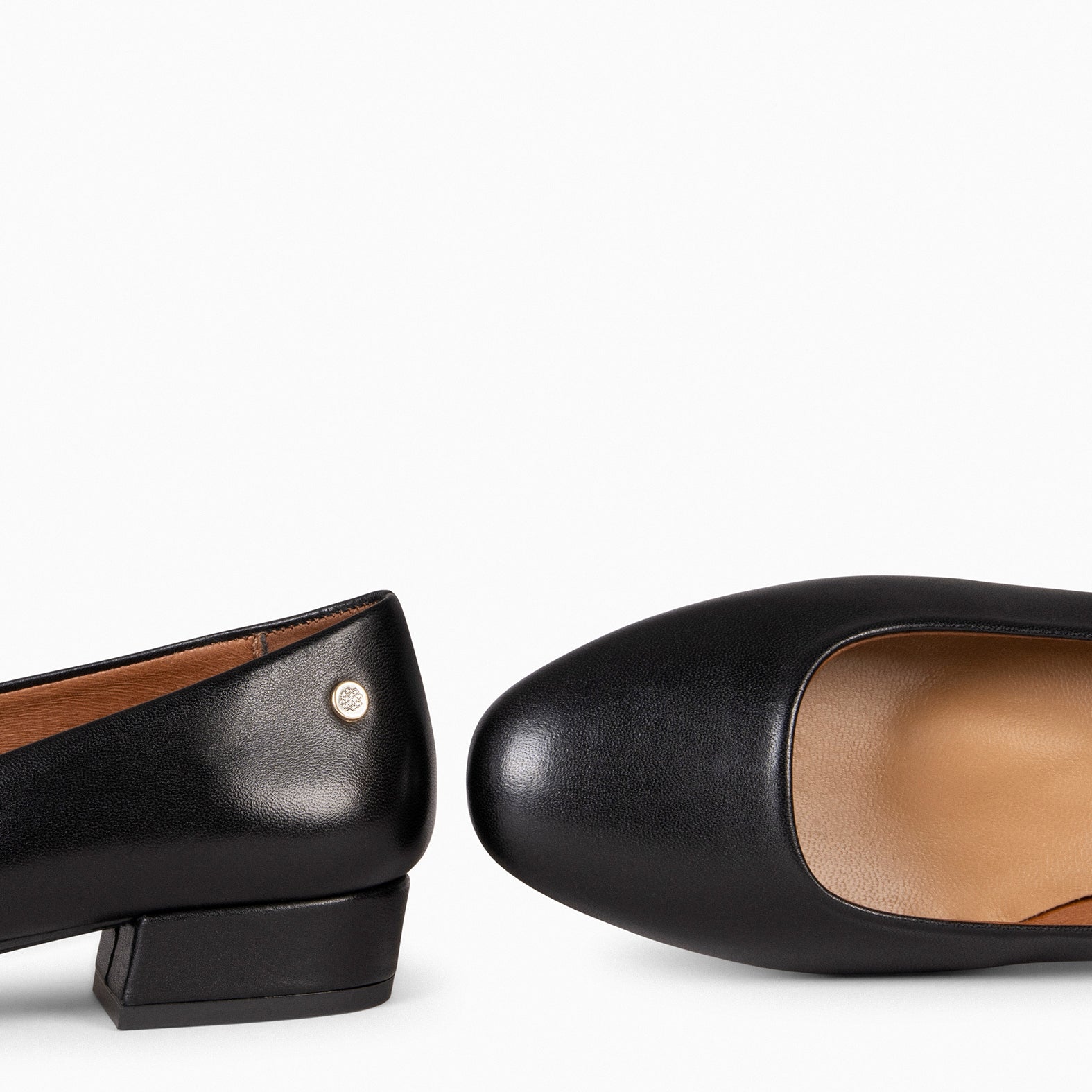 URBAN XS - Zapatos de tacón bajo NEGRO - miMaO ®