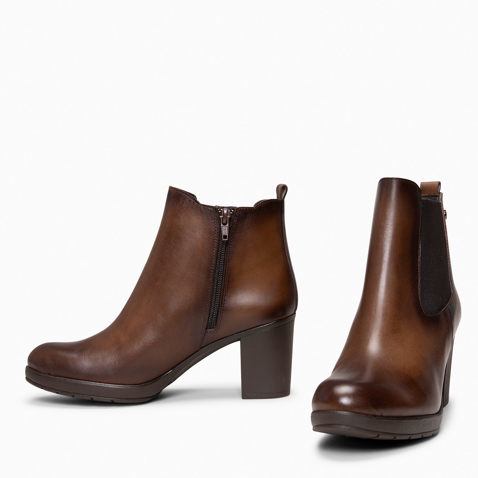 SABRINA – Botin de tacón alto con elástico lateral CAMEL - miMaO ®
