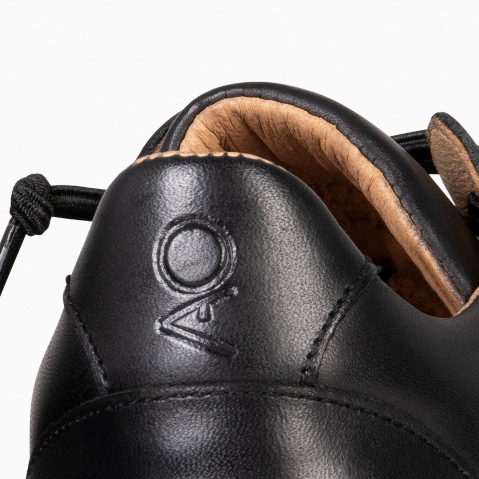 CORTÉS – Zapatillas NEGRA de hombre - miMaO ®