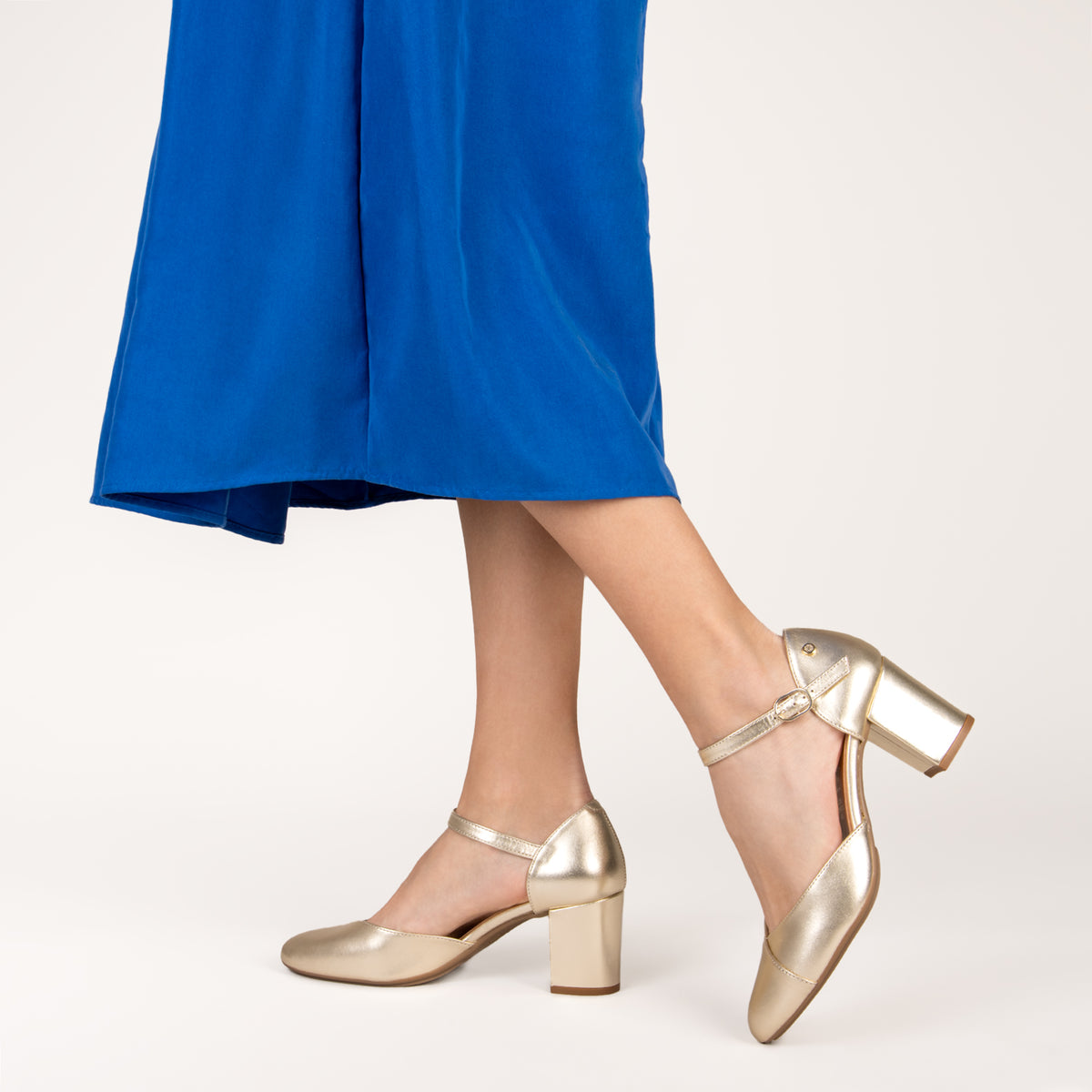 ISI - Zapatos de Mujer Abiertos con pulsera PLATINO
