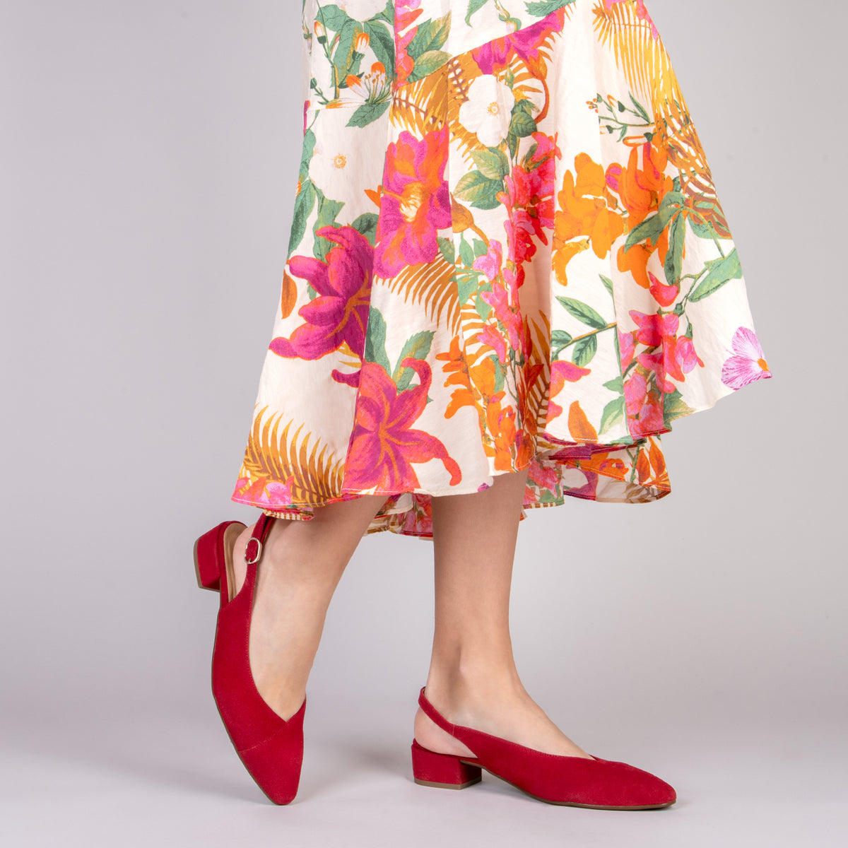MARTINA - Zapatos Destalonados con puntera cruzada ROJO