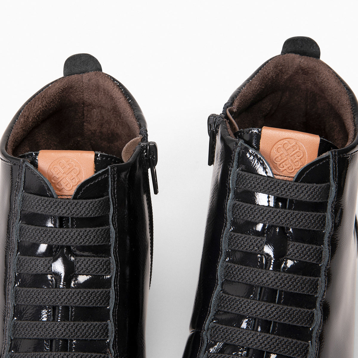 FLEXY - BLACK PATENT LEATHER WOMEN ANKLE SNEAKER