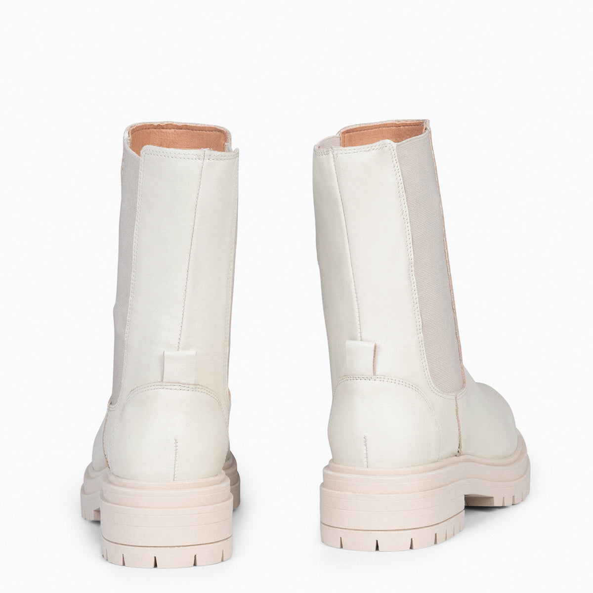 STAMFORD - Botines Chelsea CREMA con Plataforma Track