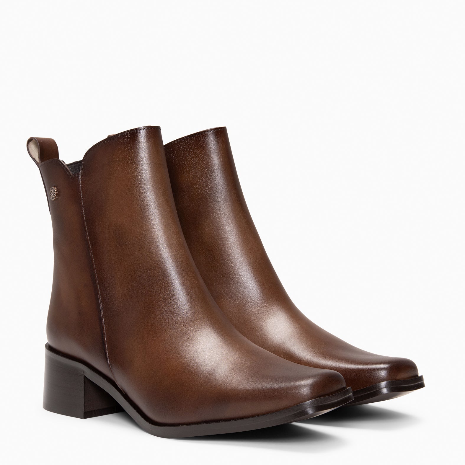 BERLIN - Botines bajos de mujer de piel MARRÓN - miMaO ®