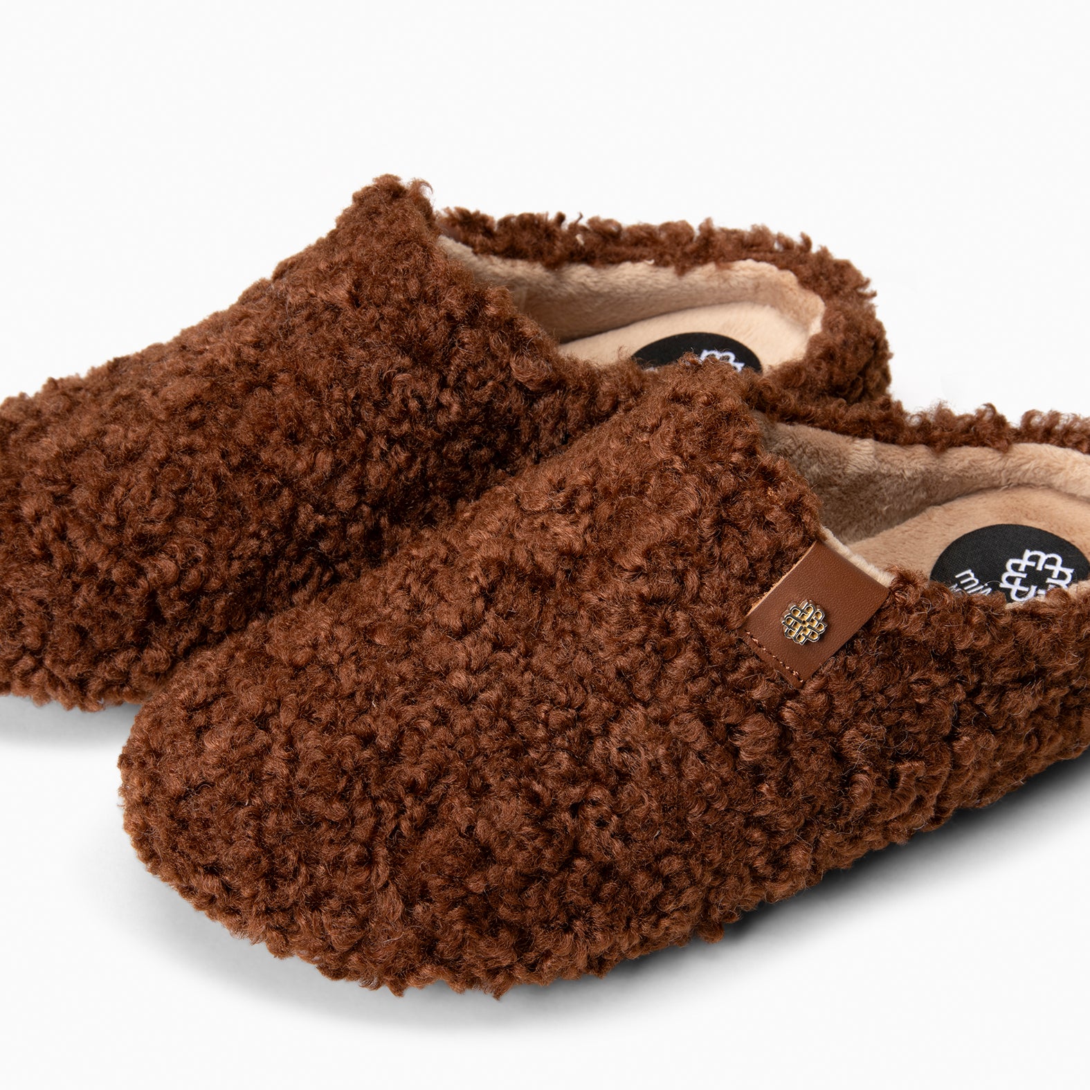 KOMFY DREAMS - Zapatillas de estar por casa ultra suaves MARRON