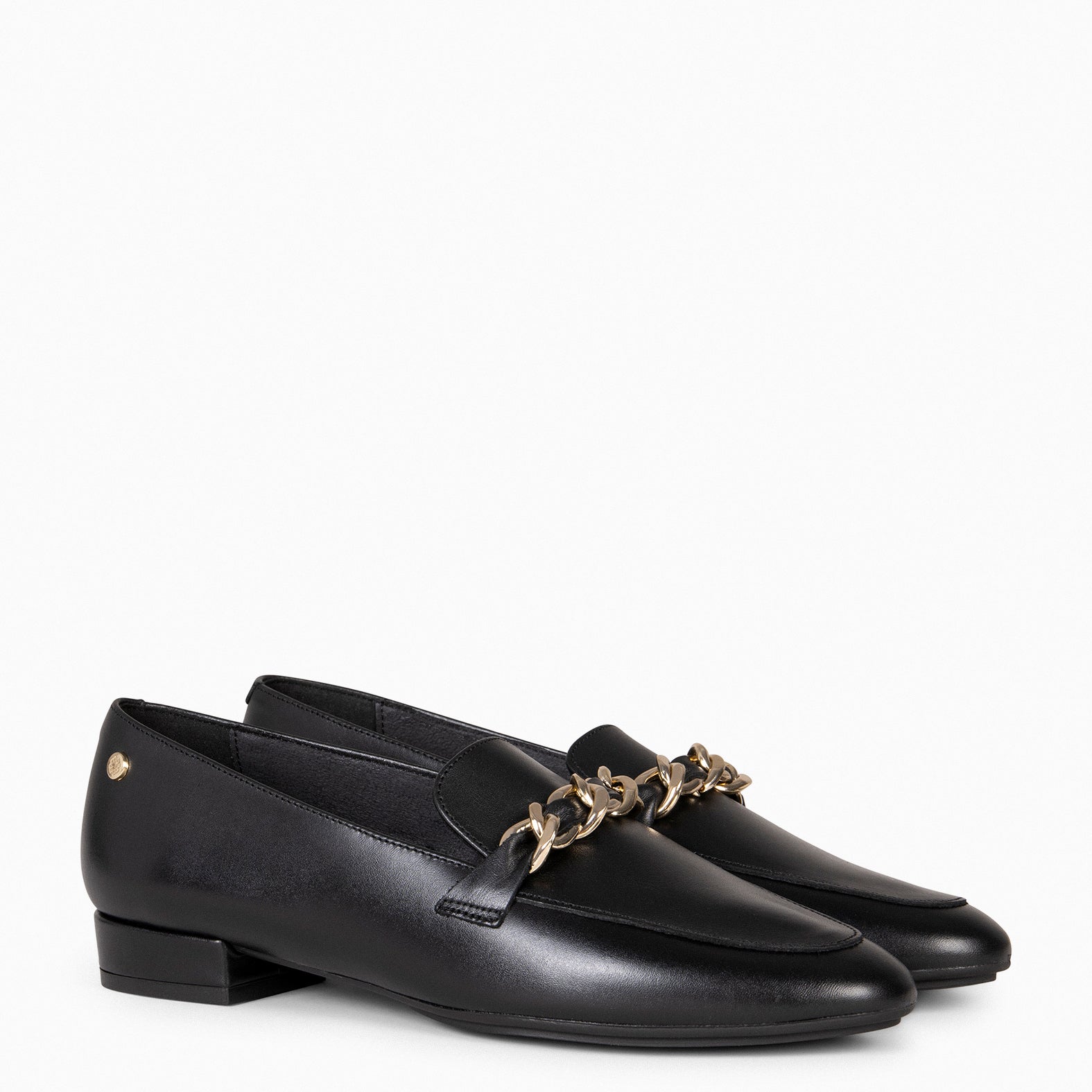 CHAIN – Mocasines planos NEGRO con adorno metalizado - miMaO ®
