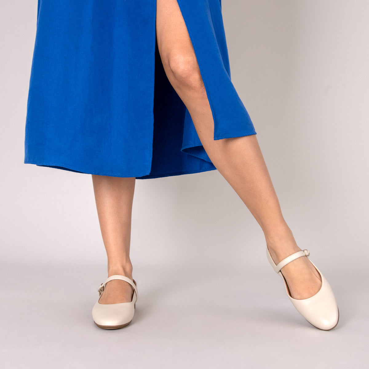 ROSALIE – BEIGE rounded toe Mary-Janes