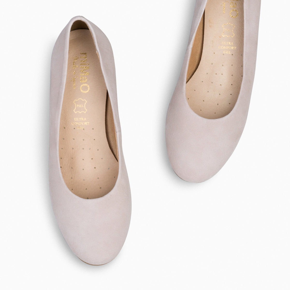 URBAN REDONDO – Zapatos de tacón bajo de ante NUDE