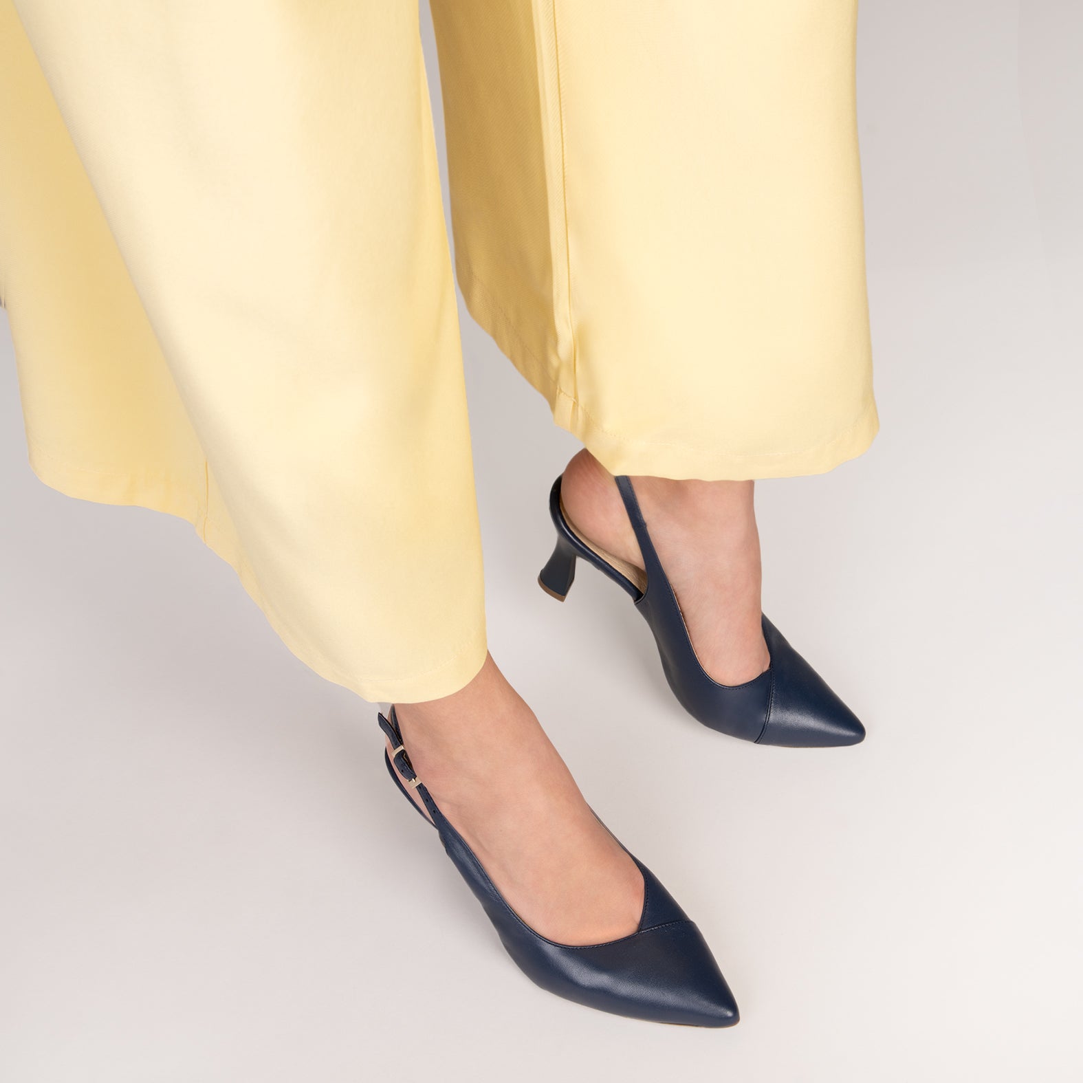 GLAM DESTALONADO - Zapatos de tacón destalonados de napa TINTA - miMaO ®
