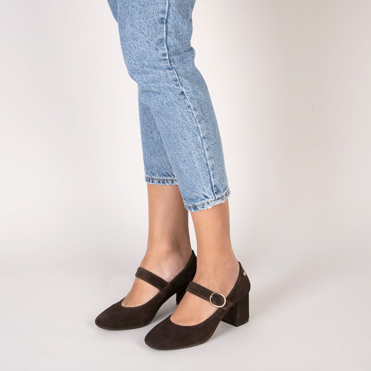 MARION – Merceditas de tacón MARRON - miMaO ®