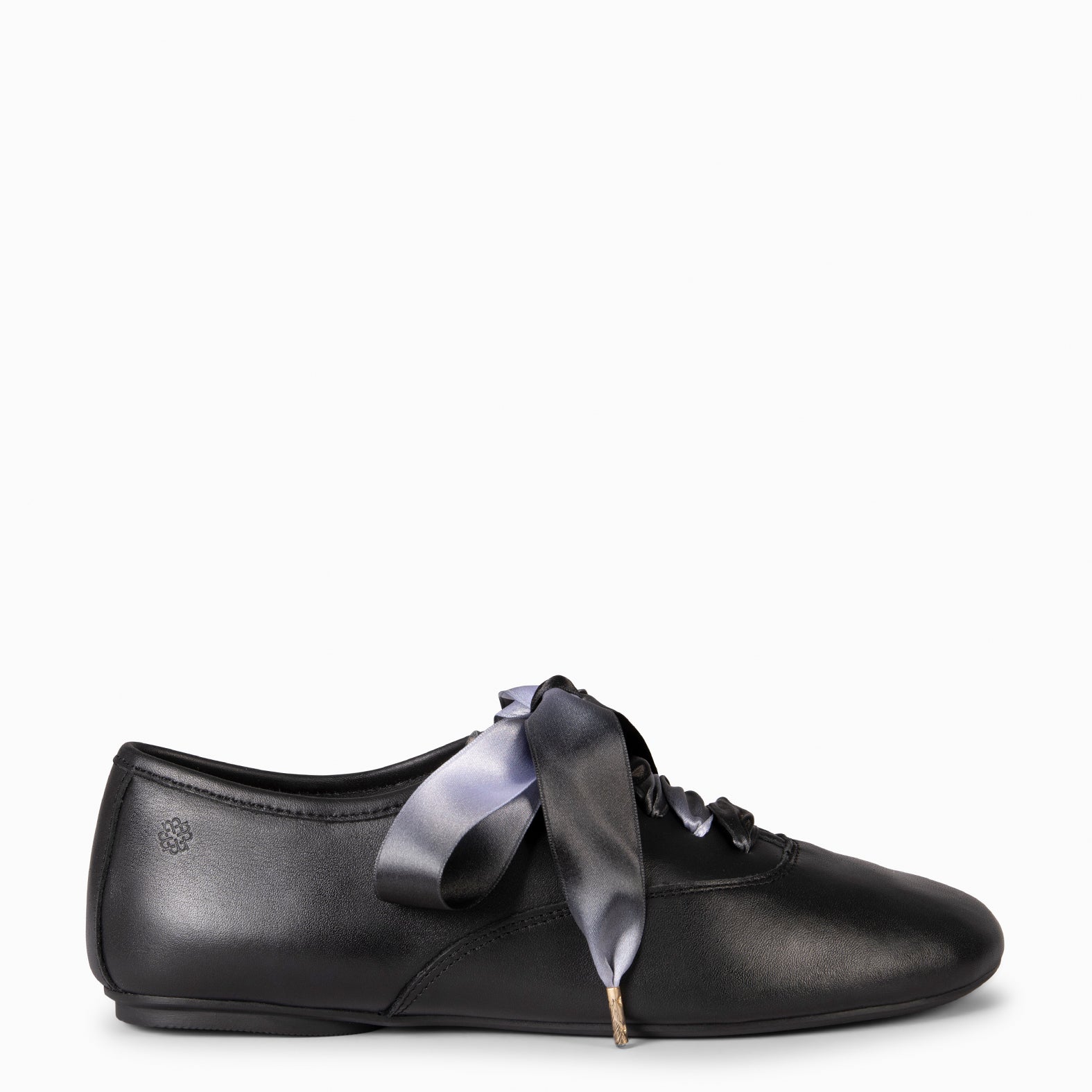 FLAVIA - DEPORTIVA CON LAZO BARESOFT NEGRO - miMaO ®