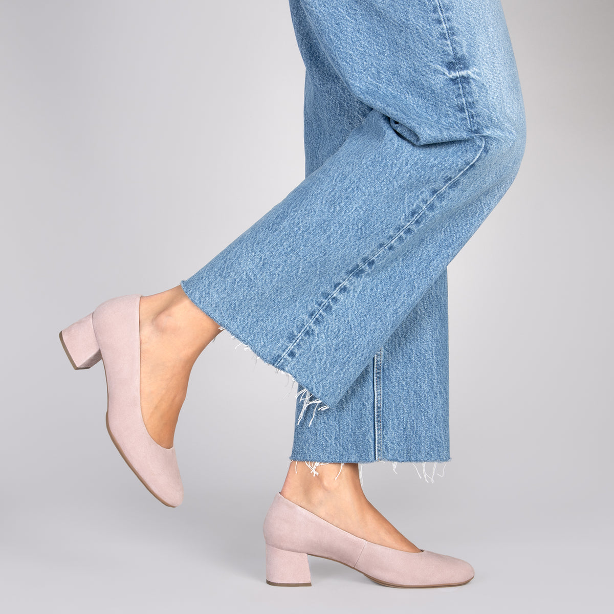 URBAN REDONDO - Zapatos de tacón bajo de ante NUDE