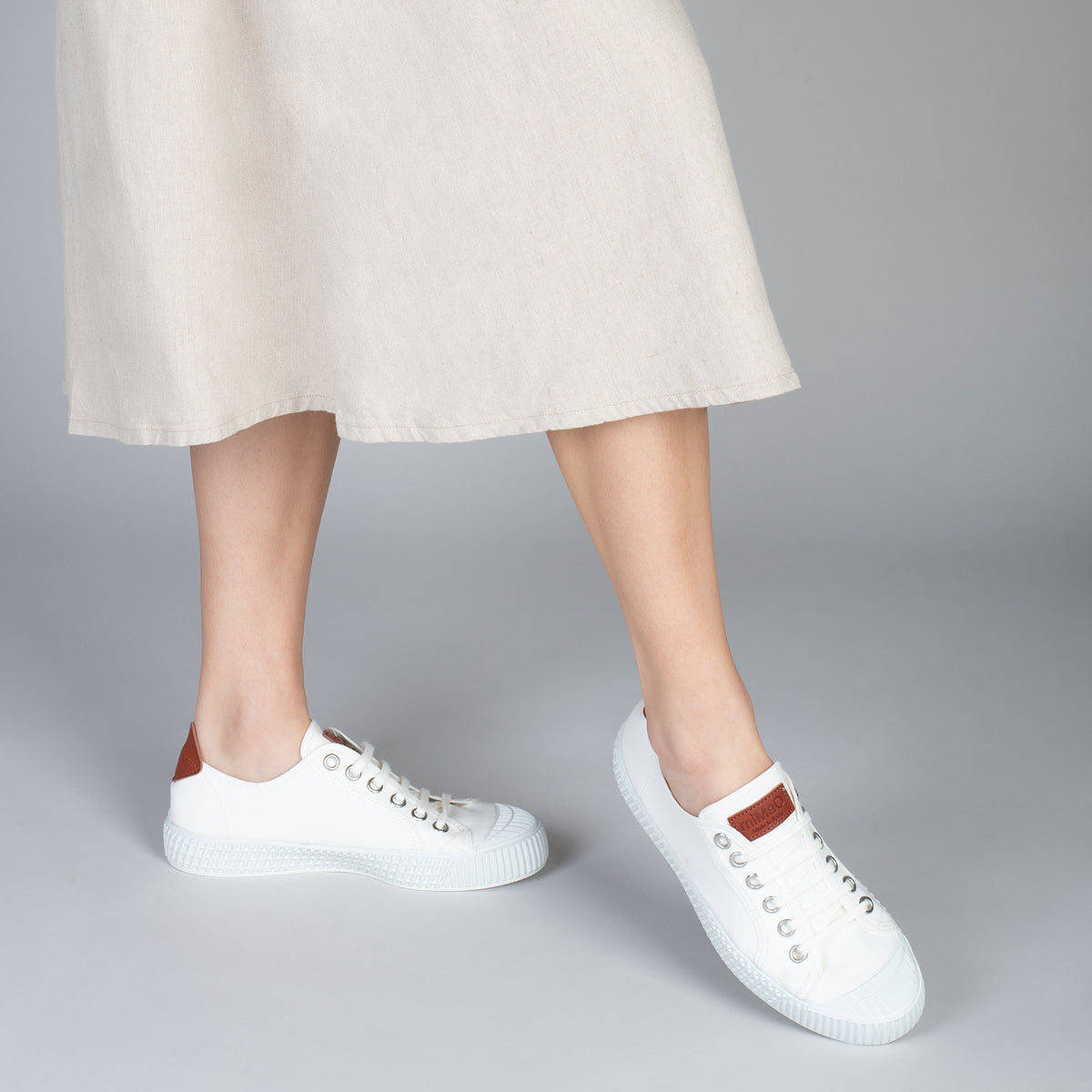 BAMBA – Zapatillas casuals de lona para mujer BLANCO