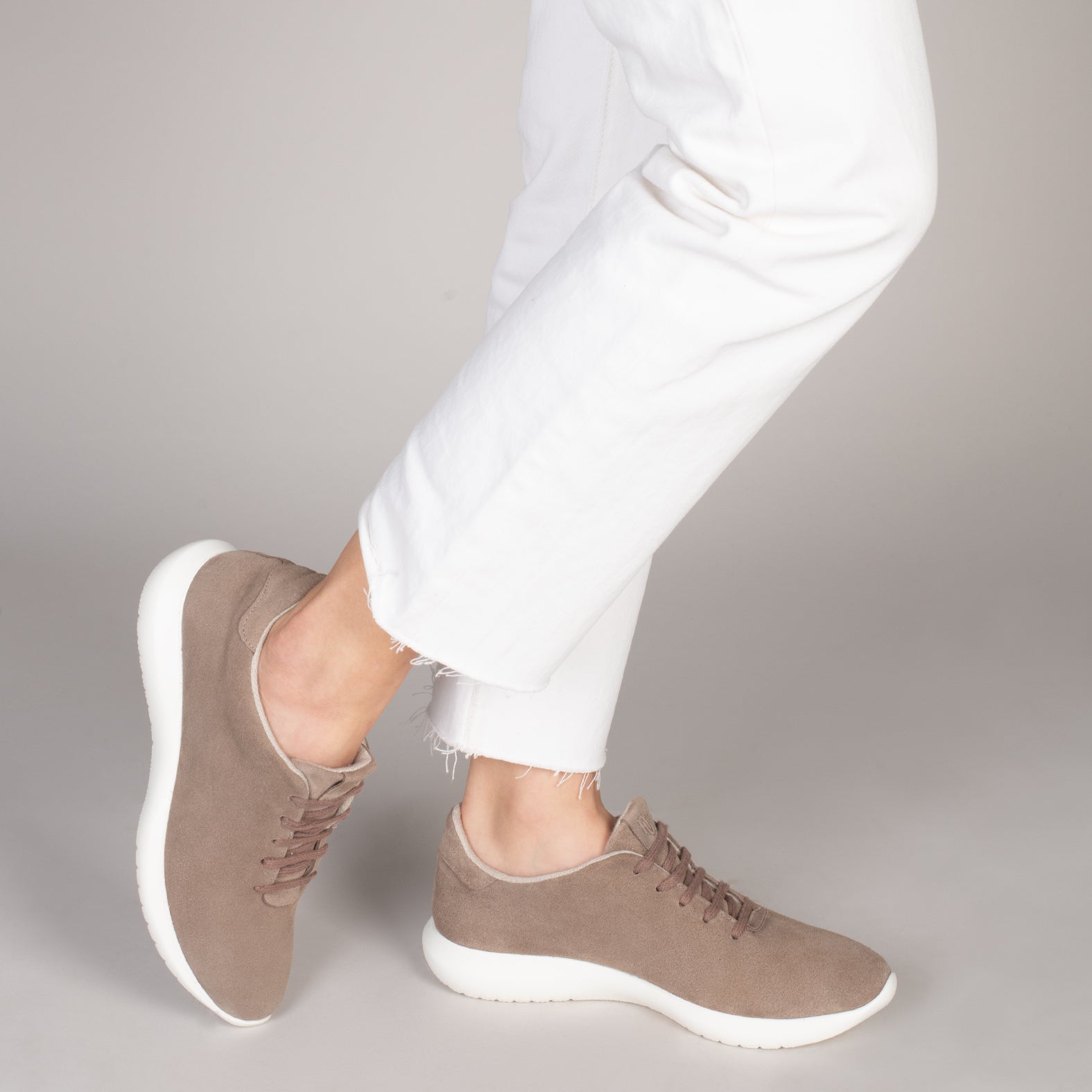 WALK – TAUPE comfortable women sneakers